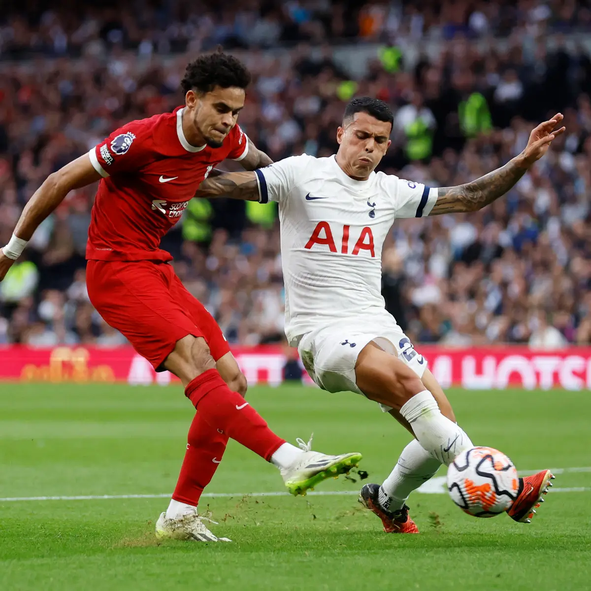 Liverpool empata com Tottenham em casa e se complica no Campeonato Inglês -  Superesportes