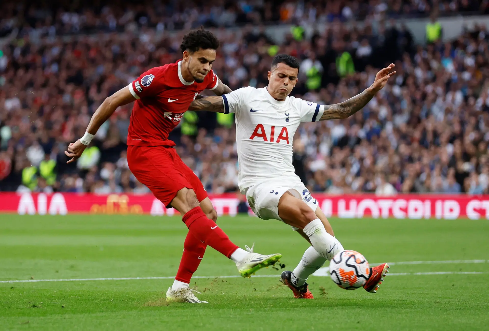 Liverpool x Tottenham  Onde assistir, prováveis escalações, horário e  local; Klopp com problemas