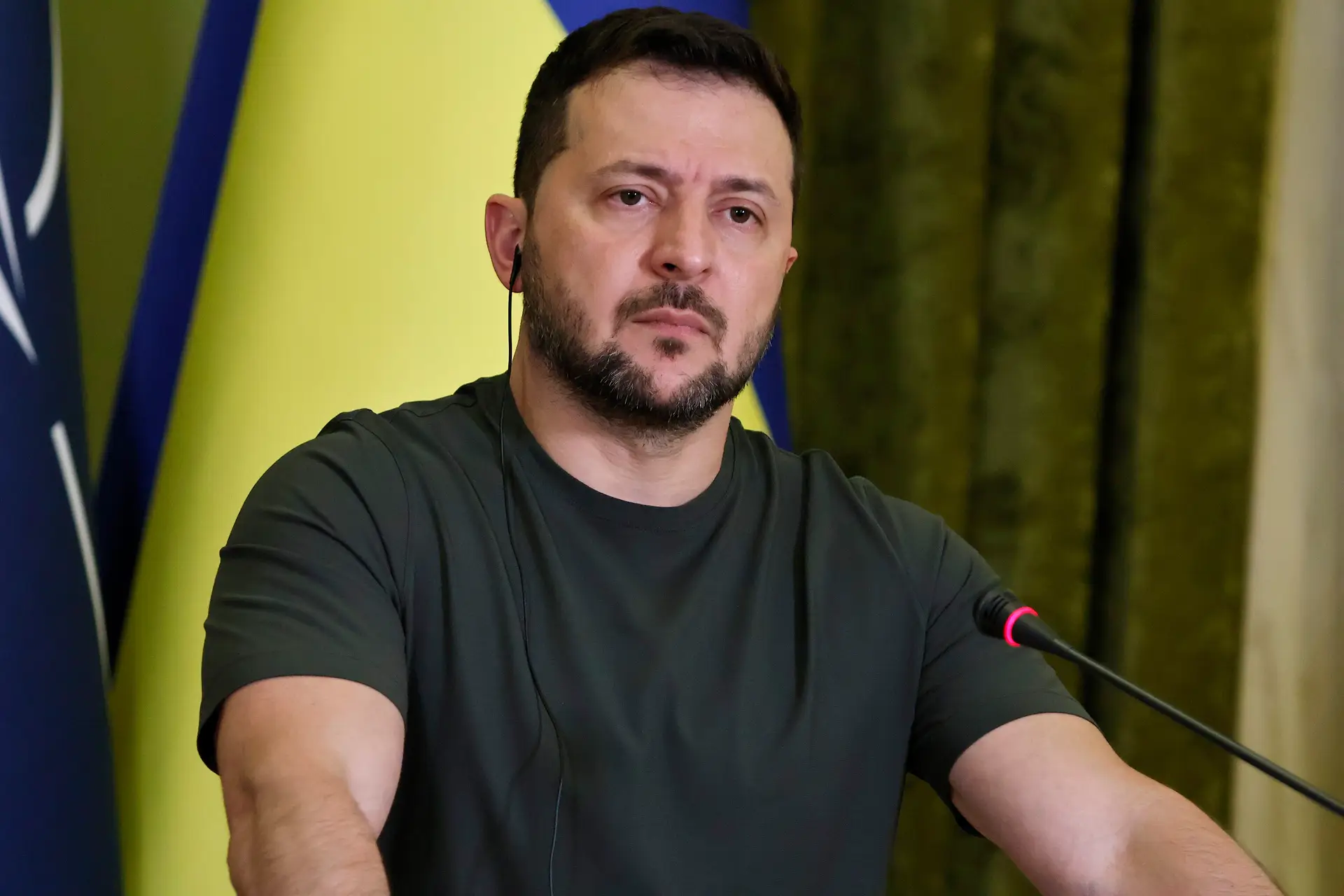 "Cheguei a Granada": Zelensky confirma presença na cimeira de líderes europeus