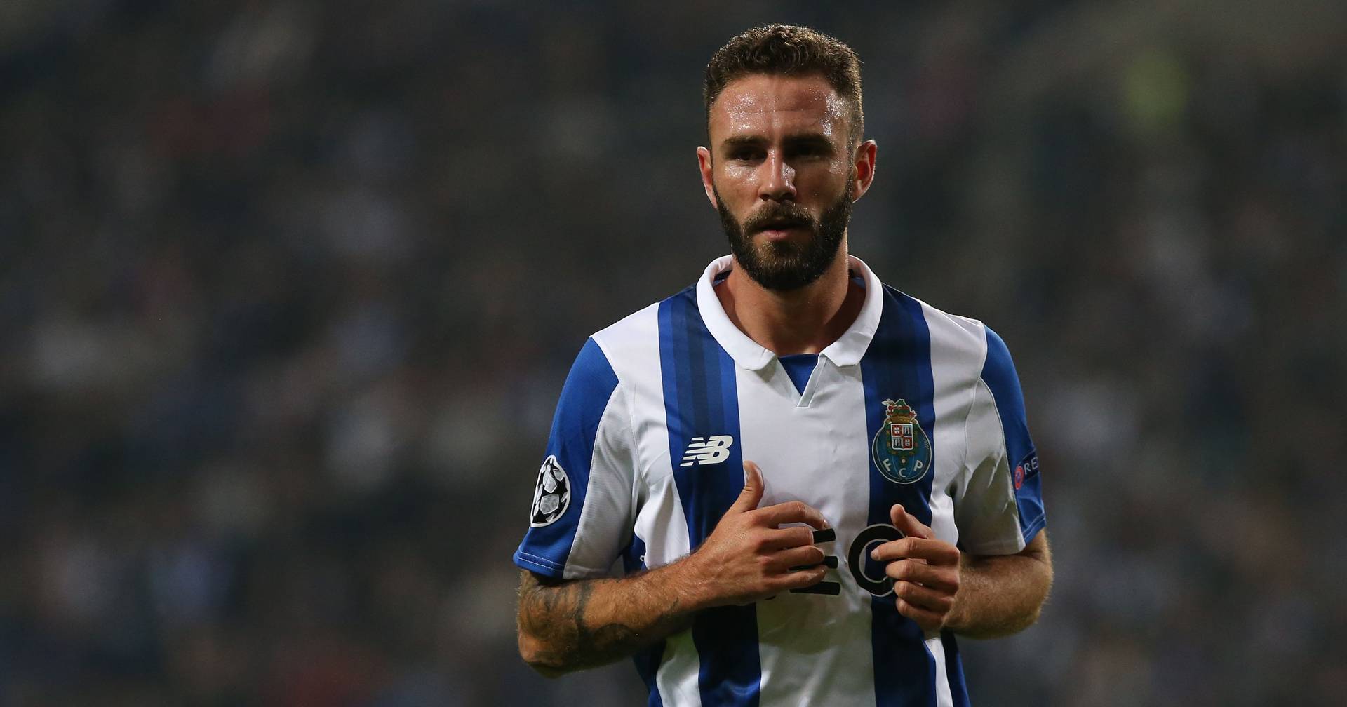 Miguel Layún diz adeus ao futebol e recorda FC Porto - SIC Notícias