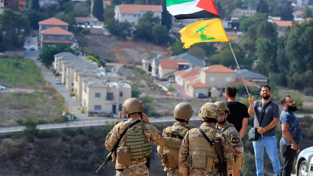 Soldados libaneses na fronteira entre Líbano e Israel. 