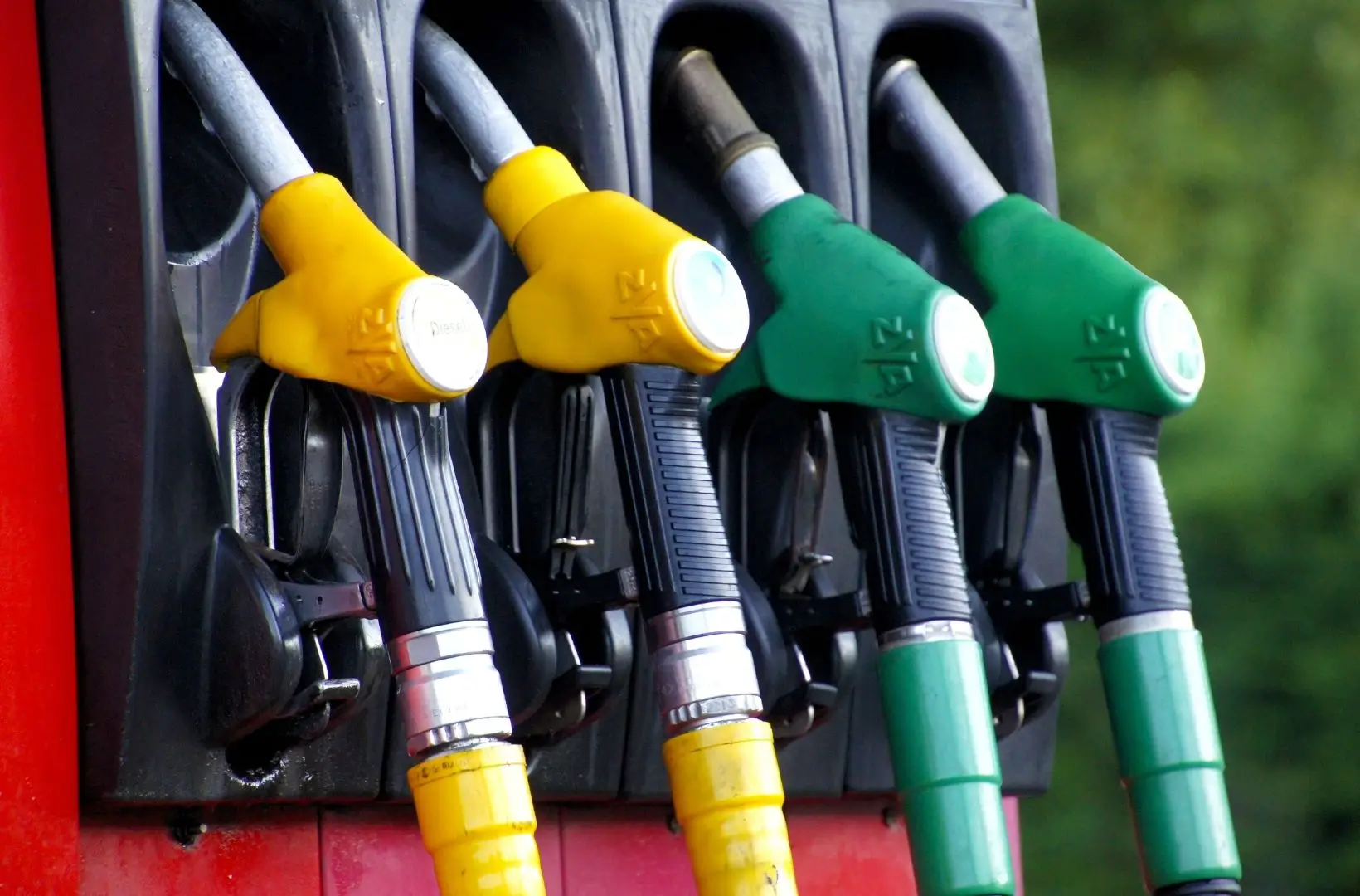 Vai abastecer? Preço do gasóleo desce na próxima semana