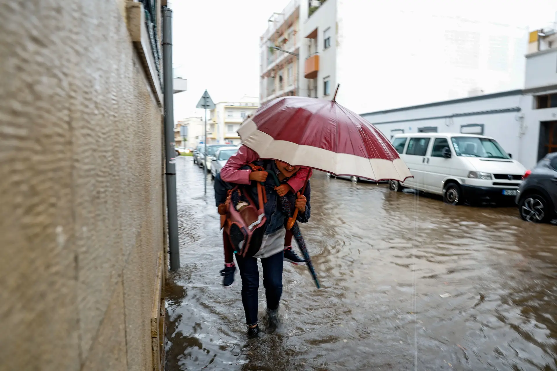 IPMA coloca Faro sob aviso vermelho por causa da chuva