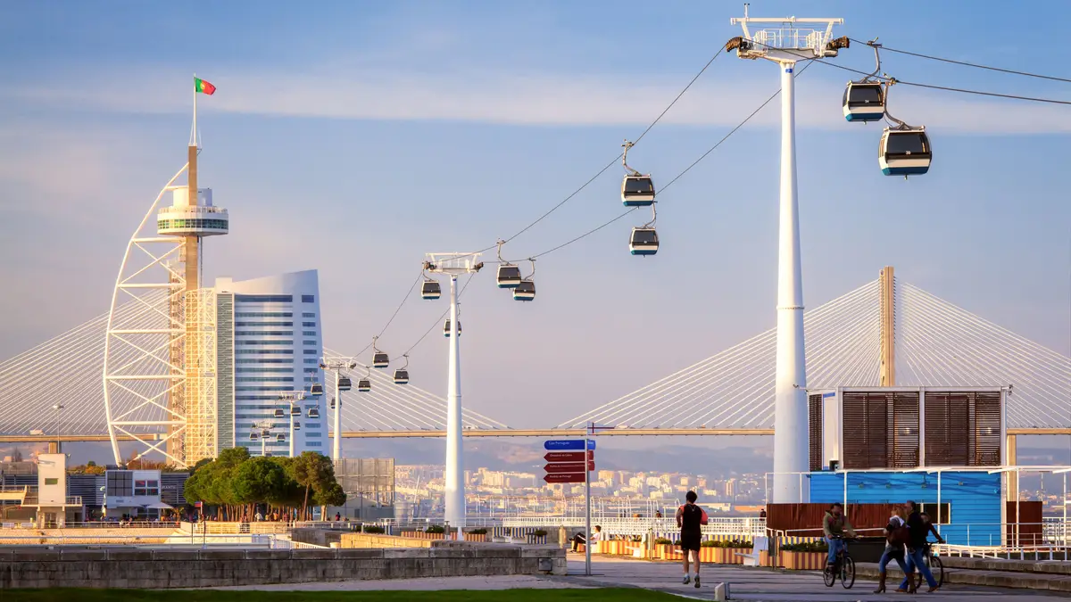 Torre e Ponte Vasco da Gama
