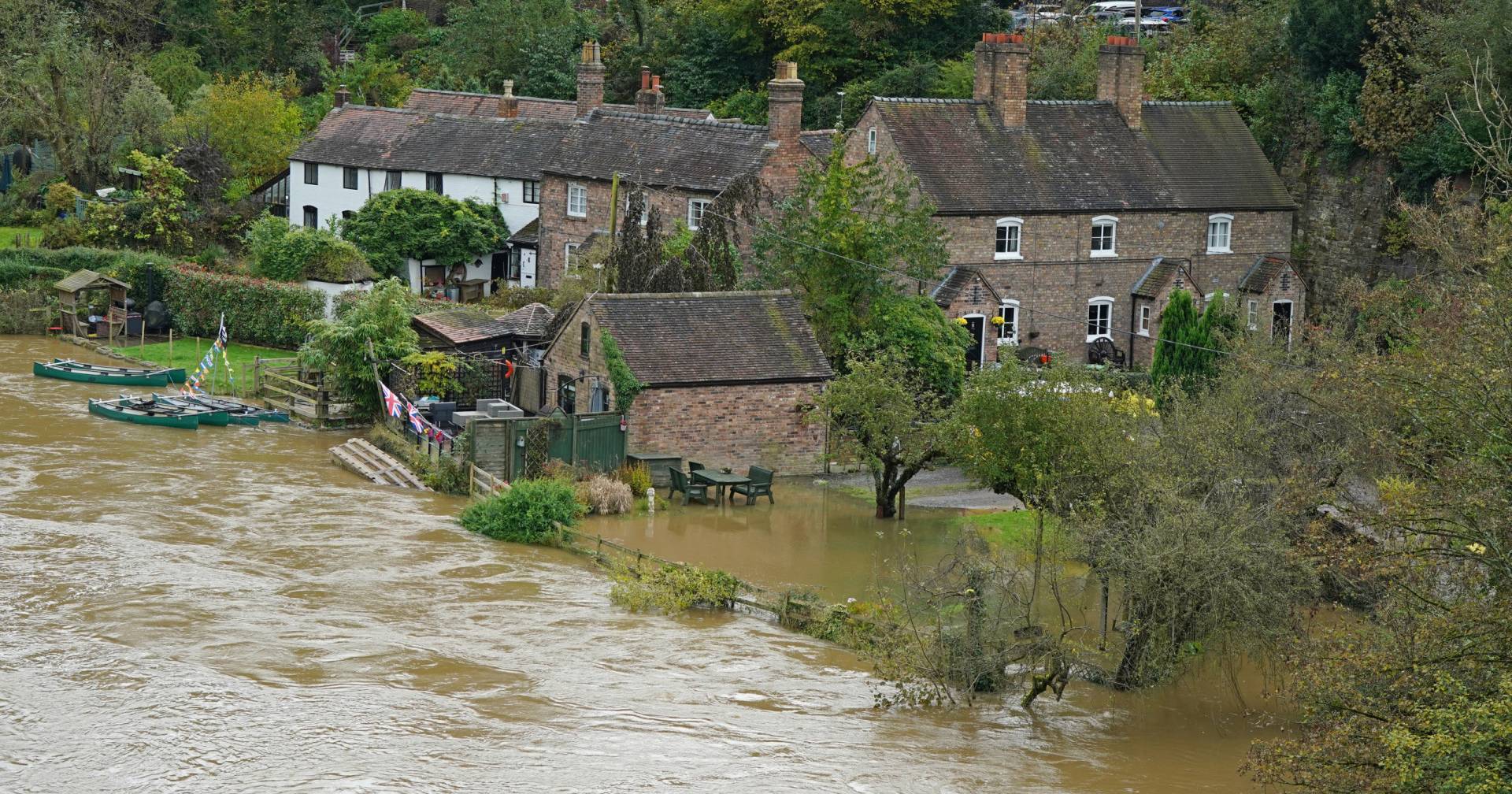 Storm Bobbet: UK floods to last for days
