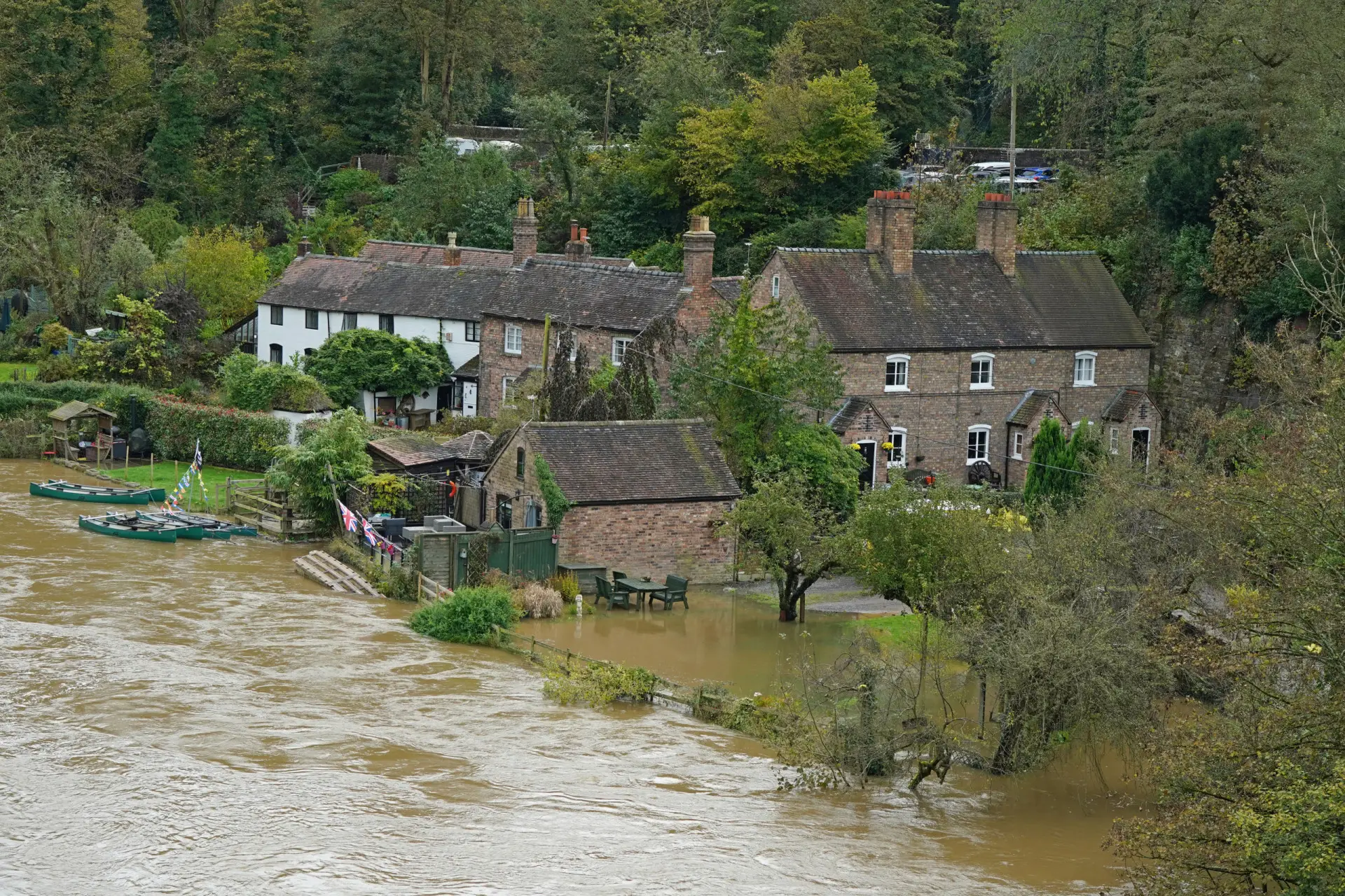 Storm Bobbet: UK floods to last for days