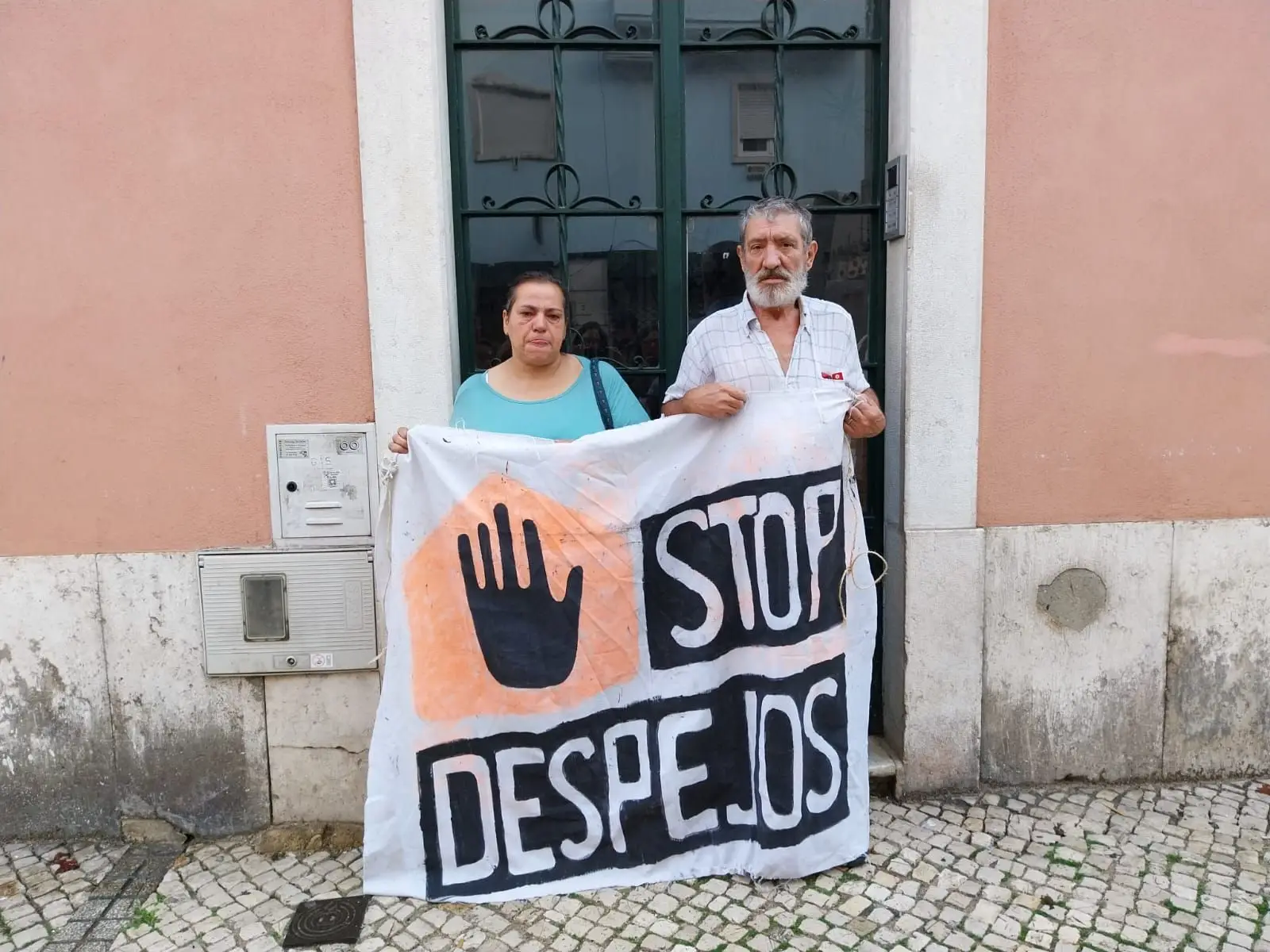Câmara de Lisboa diz que família despejada recusou todas as soluções