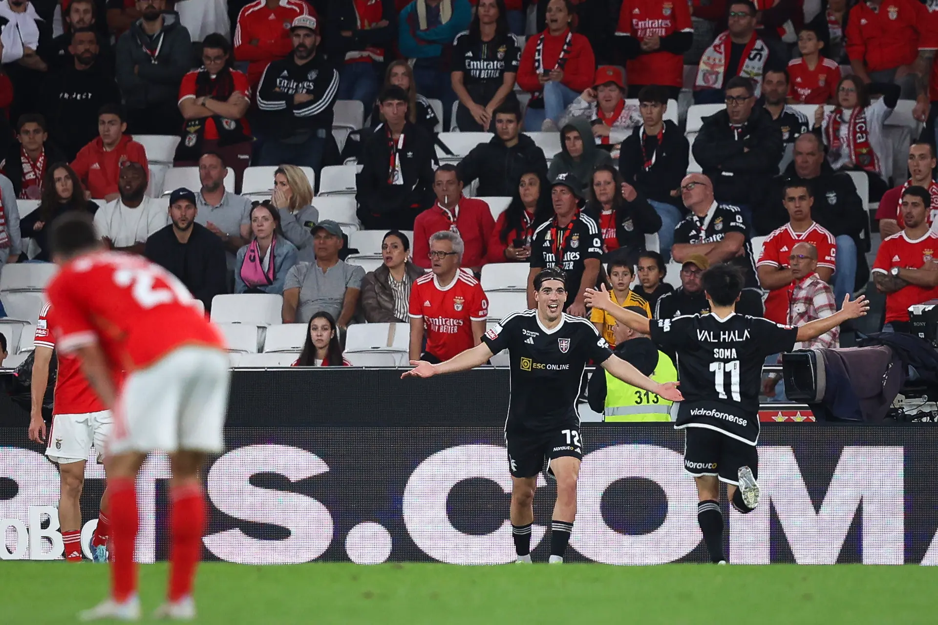 Benfica fora da Liga dos Campeões após empate frente ao Inter - SIC Notícias