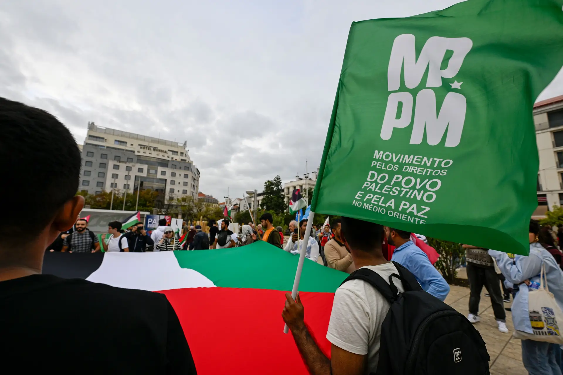 PCP e BE juntaram-se à manifestação pró-Palestina em Lisboa pelo "fim do massacre"