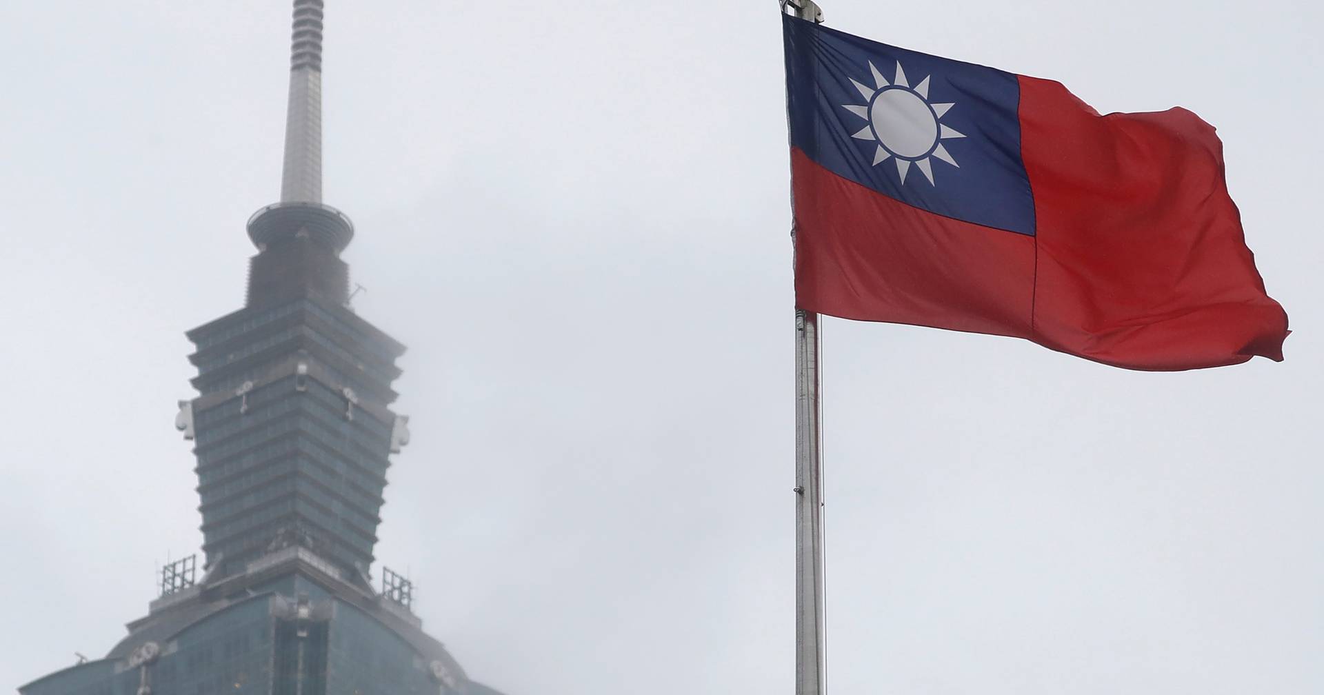 Taiwán identifica más de 40 aviones militares chinos cerca de la isla en 24 horas