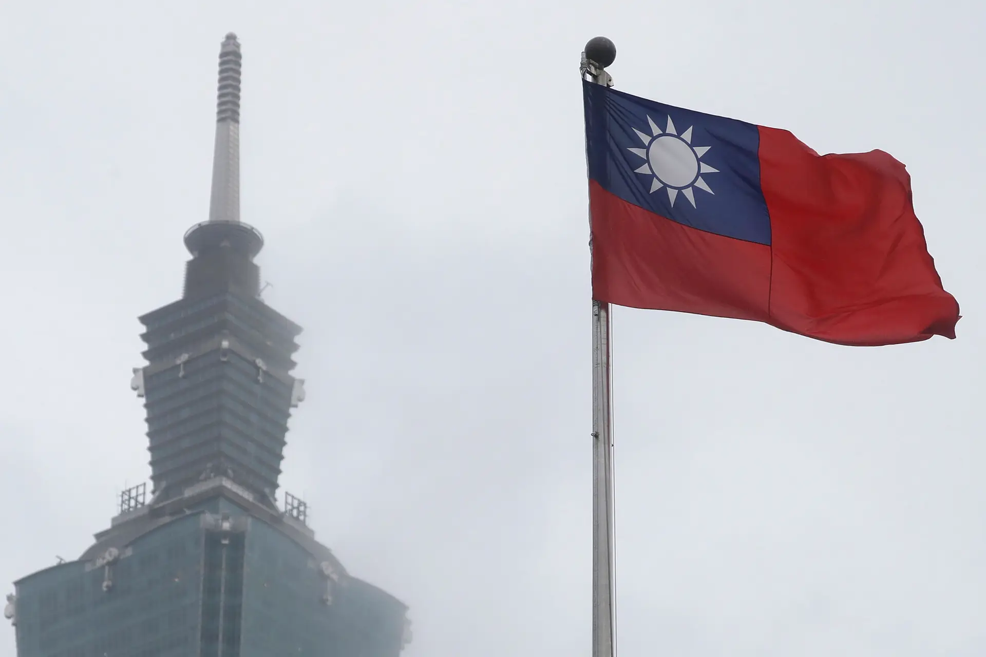 Taiwan deteta balões chineses pelo segundo dia consecutivo