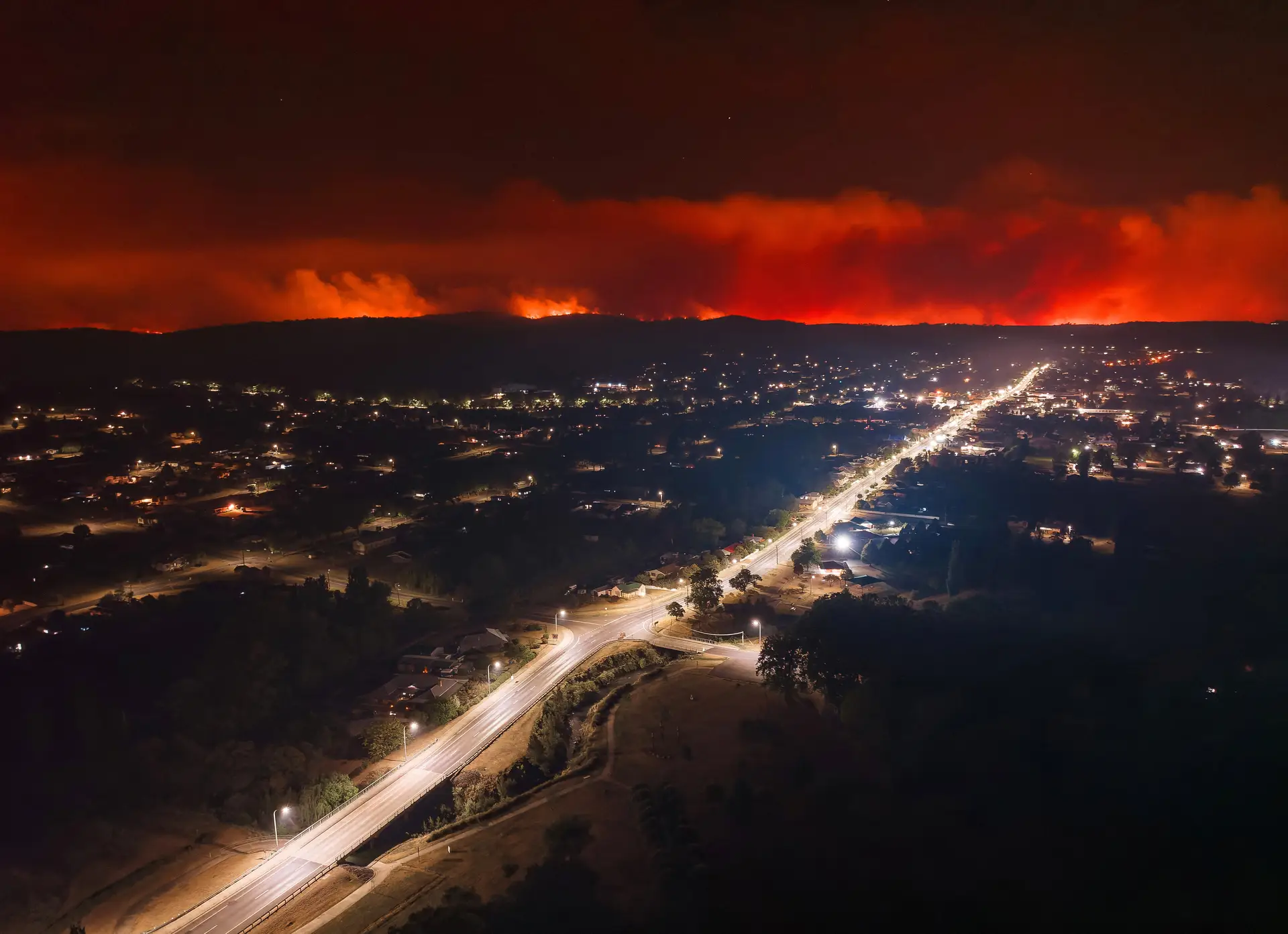"Foi uma experiência horrível": fogos na Austrália cada vez mais difíceis de controlar