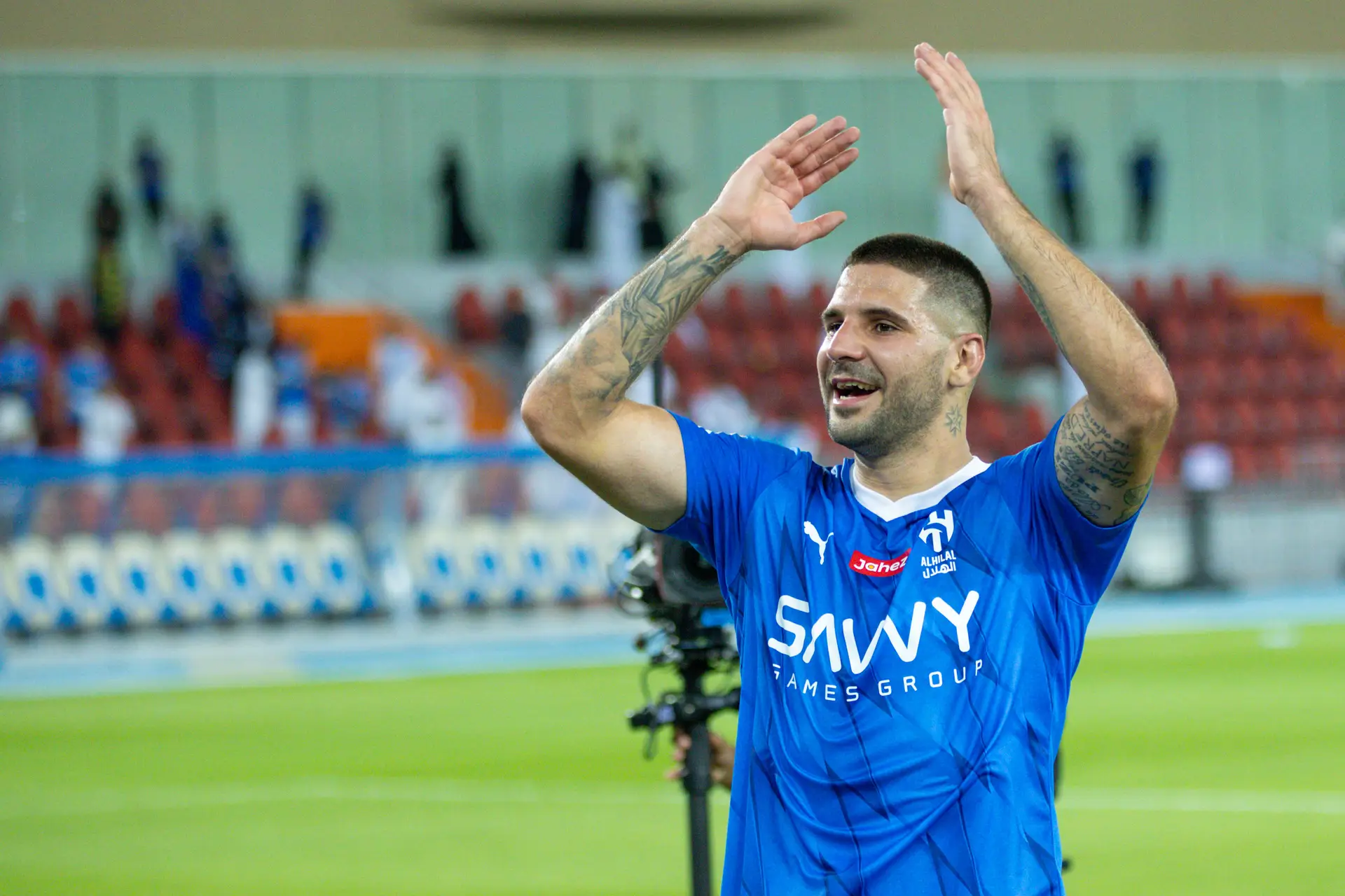 Aleksander Mitrovic goleia pelo Al Hilal