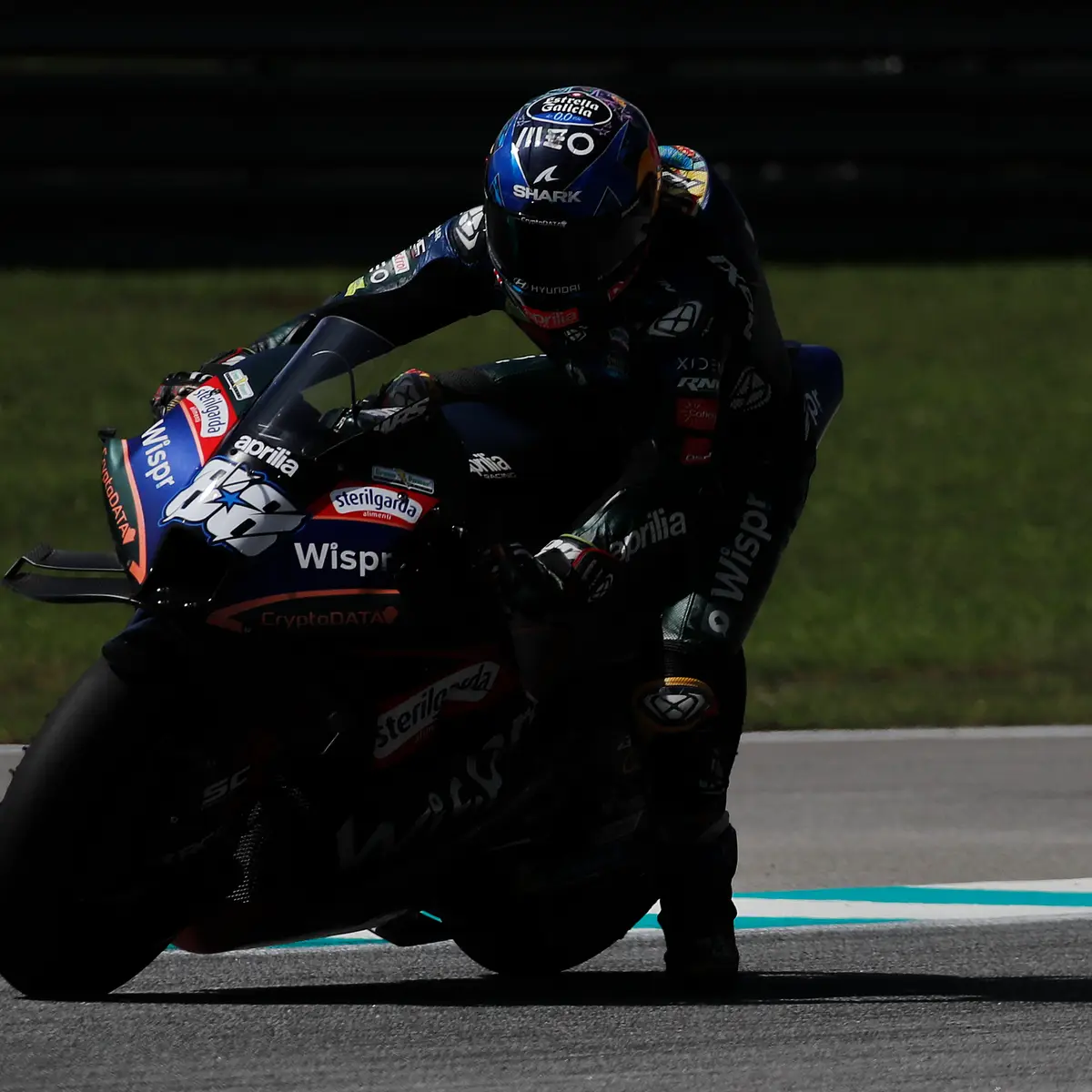 Miguel Oliveira acabou 18.º na corrida 'sprint' do GP da Malásia