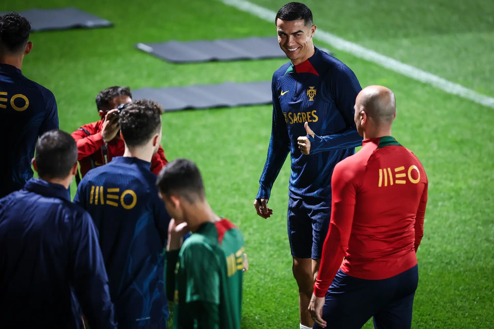 Seleção Nacional regressa aos trabalhos já com a presença de João Mário