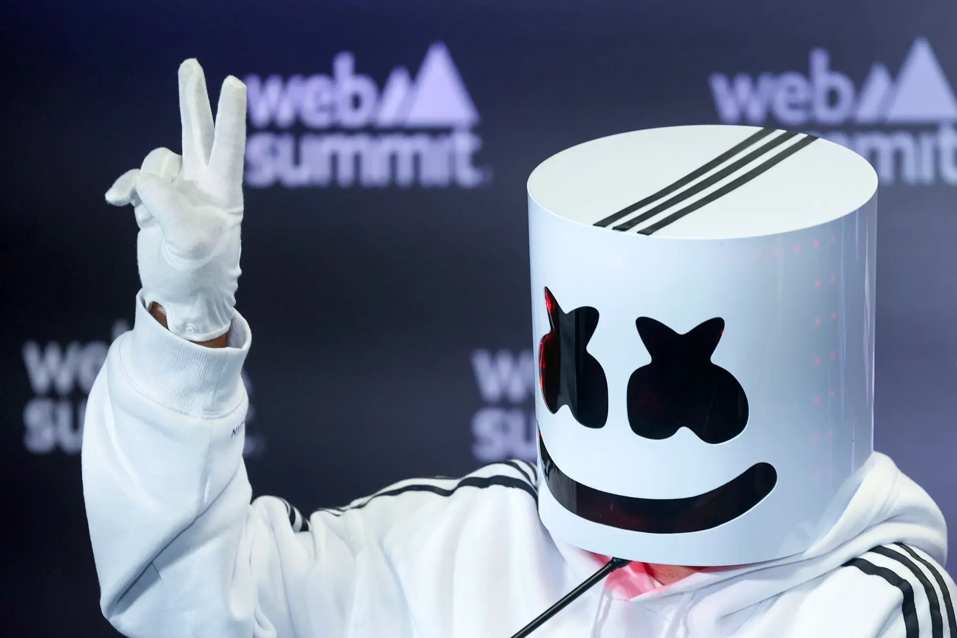 DJ Marshmello esteve na Web Summit? Afinal era um "impostor"
