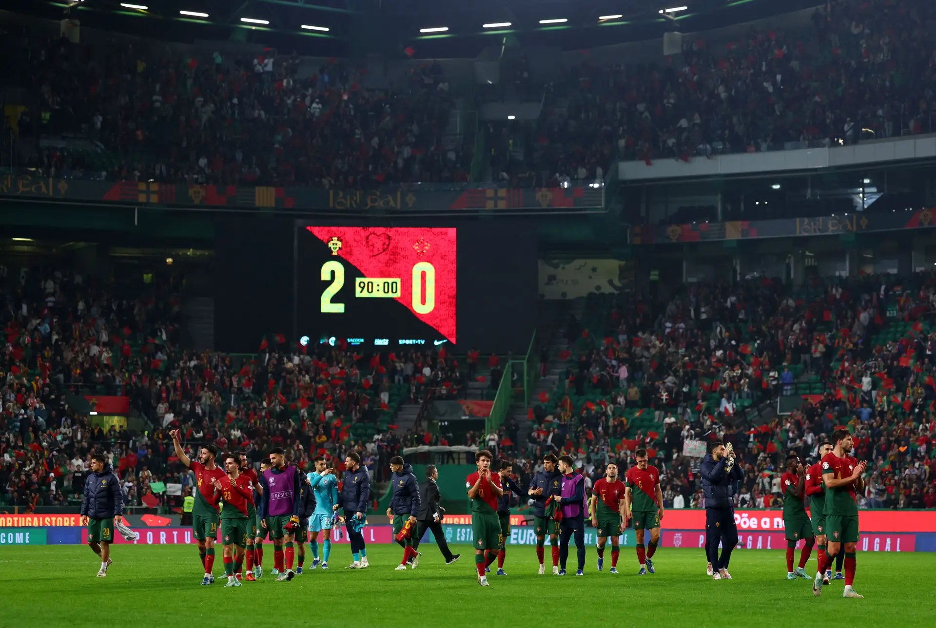 Portugal vence Islândia em Alvalade e termina qualificação com 10