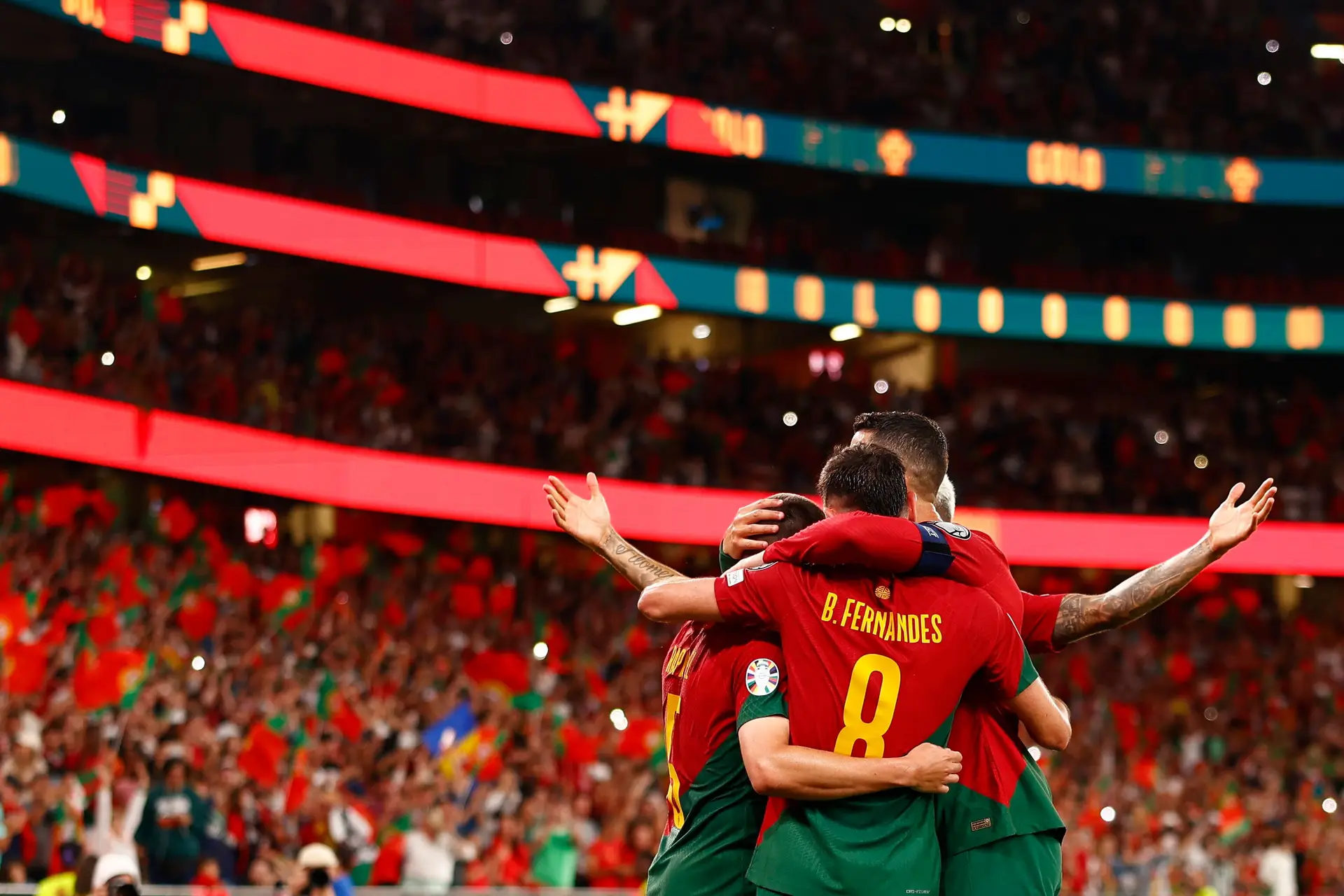 Portugal vence Islândia em Alvalade e termina qualificação com 10