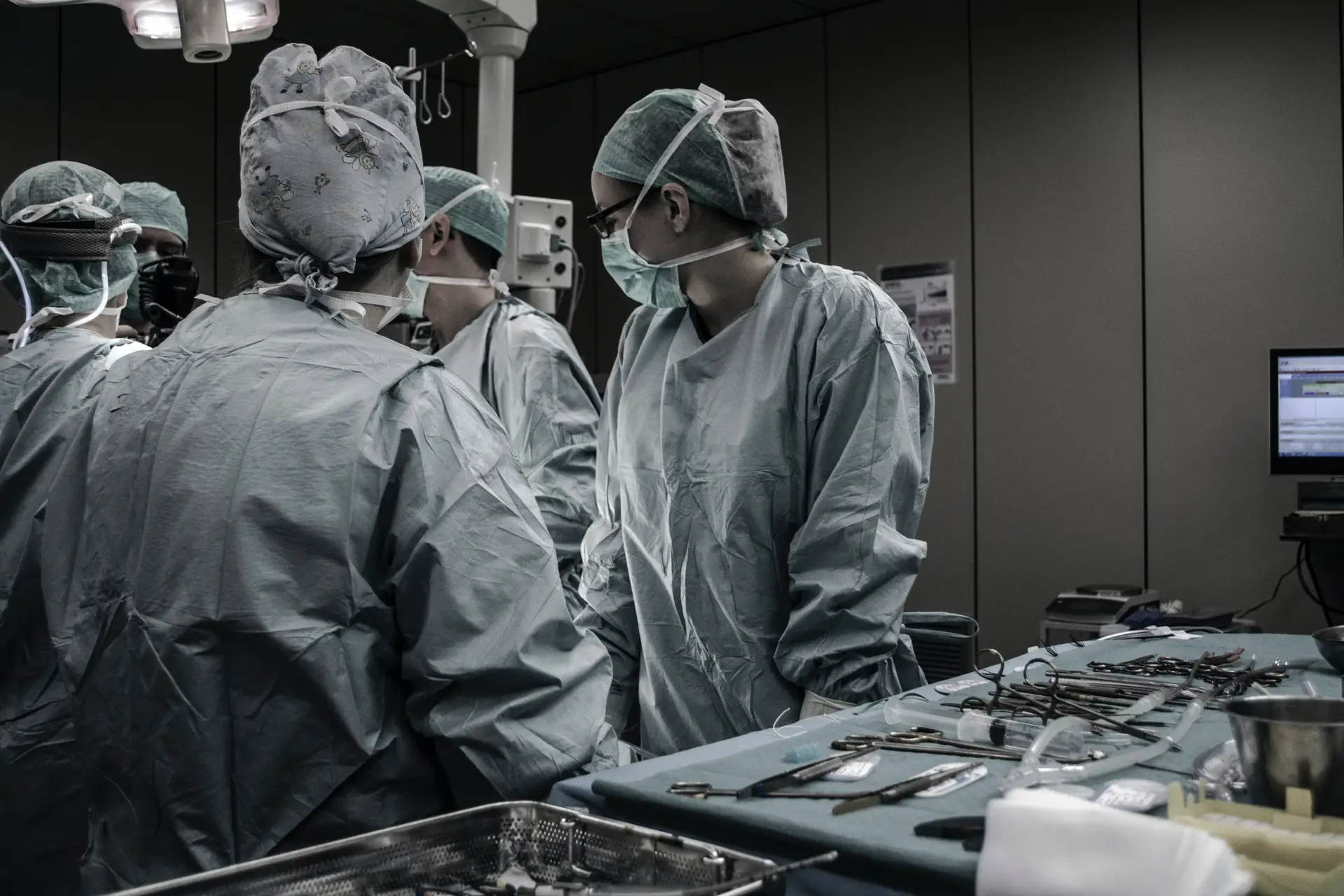 Médicos consideram inaceitável grelha salarial do Governo e apresentam contraproposta
