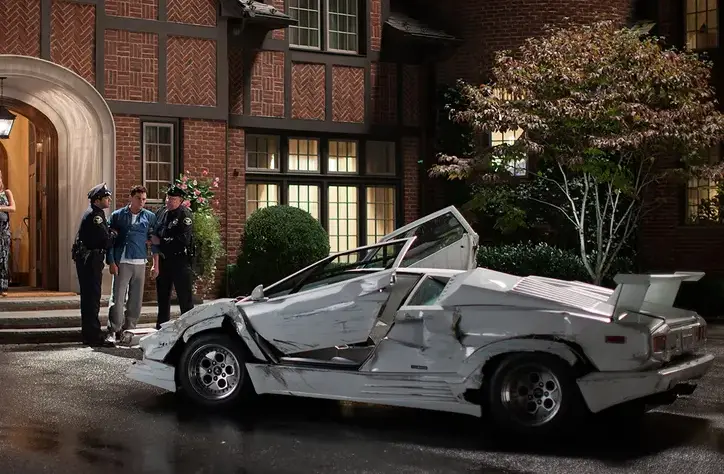 Lamborghini destruído por DiCaprio em "O Lobo de Wall Street" leiloado por 1,35 milhões