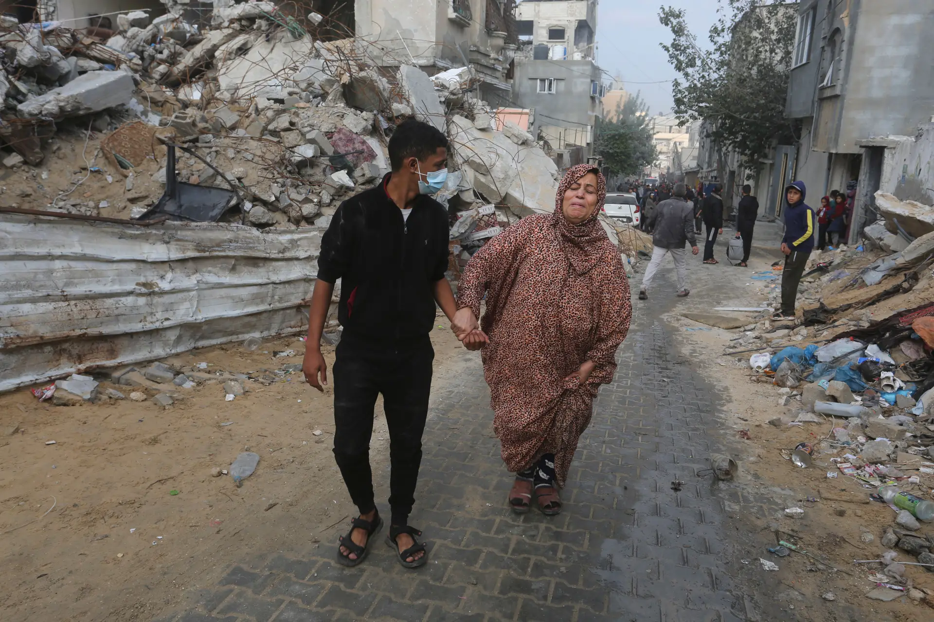 Israel divulga mapa de Gaza para ordenar saídas de civis