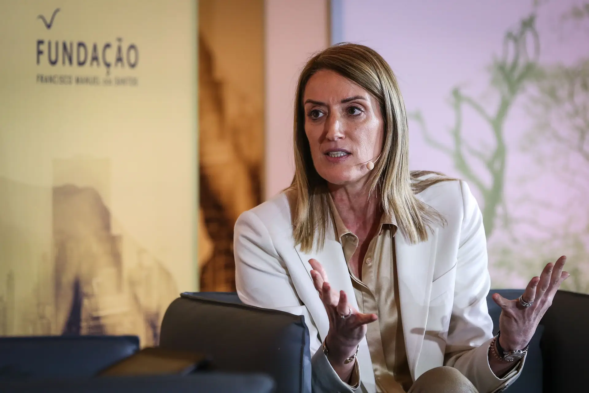 Marcelo reuniu-se com Roberta Metsola e discutiu situação política na Europa
