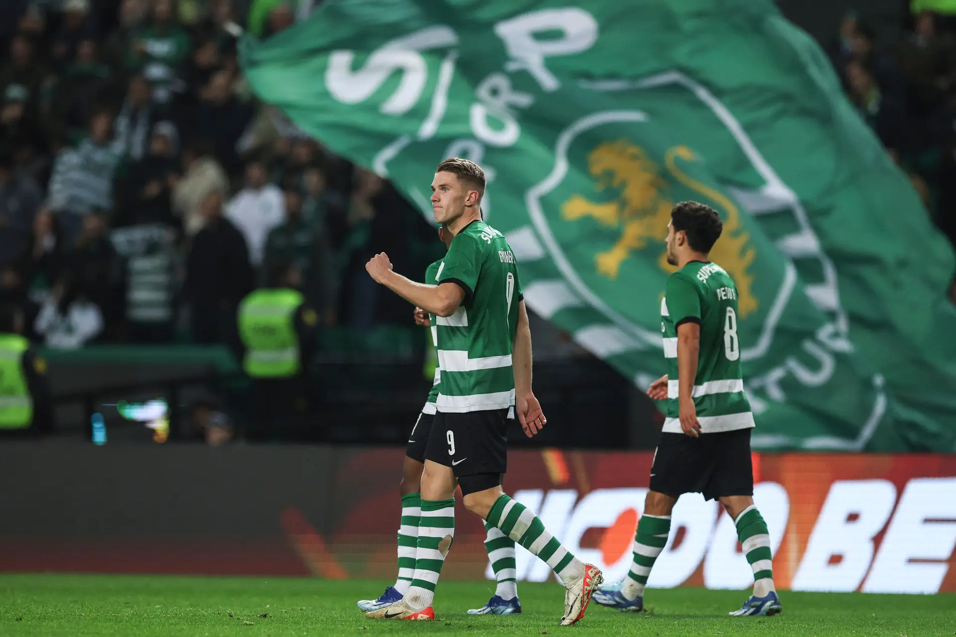 Benfica fora da Liga dos Campeões após empate frente ao Inter - SIC Notícias