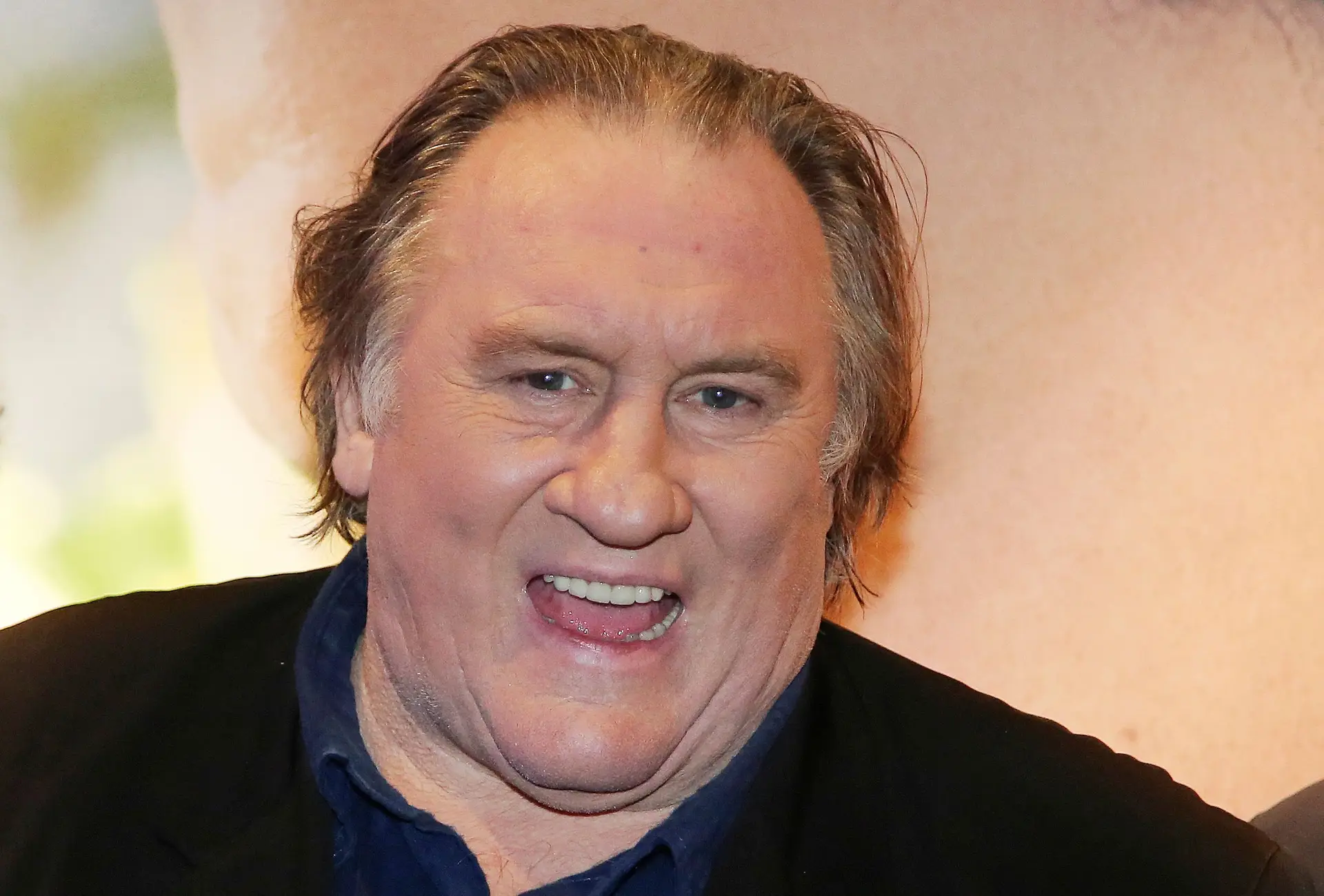 "As mulheres adoram andar de cavalo. São umas cabras", Depardieu envolvido em nova polémica