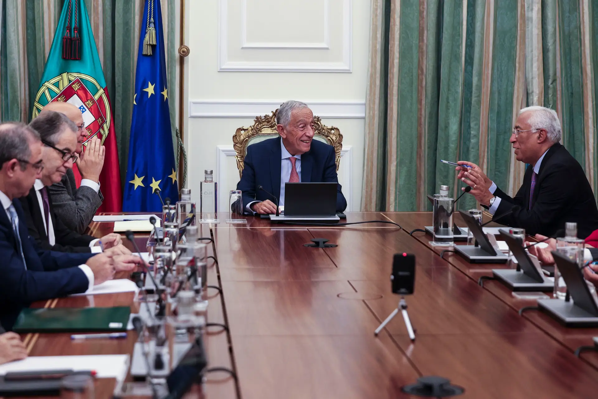 Crise política nos Açores: reunião do Conselho de Estado com duas ausências