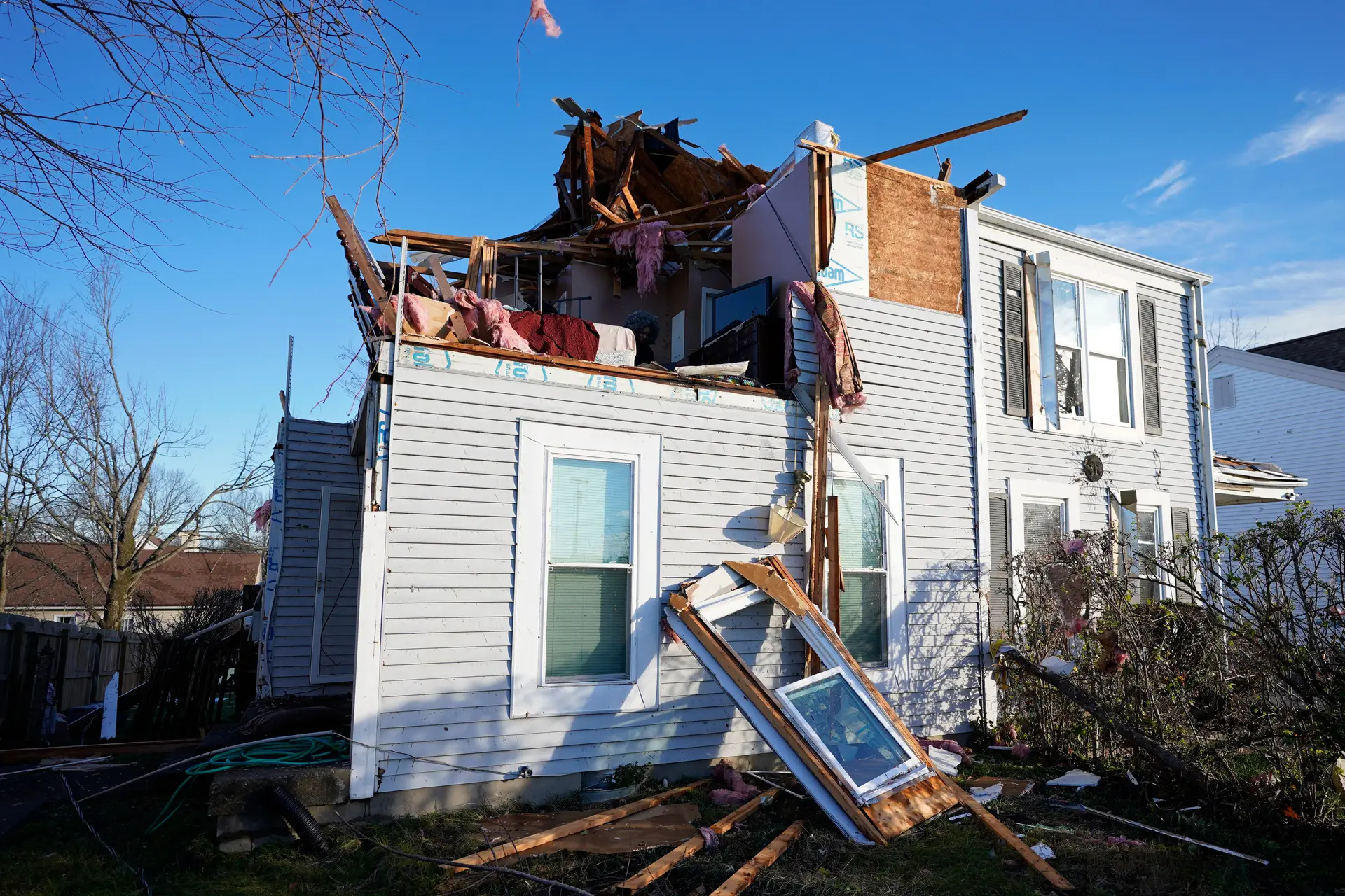 Pelo menos seis mortos após passagem de tornado no Tennessee