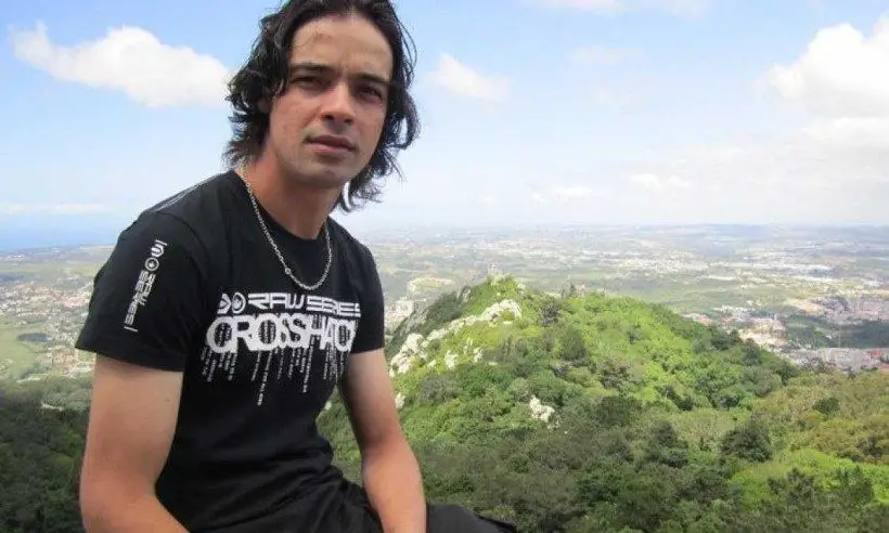 Dinai Alves Gomes fugiu para o Brasil, de onde era natural, após cometer o triplo homicídio