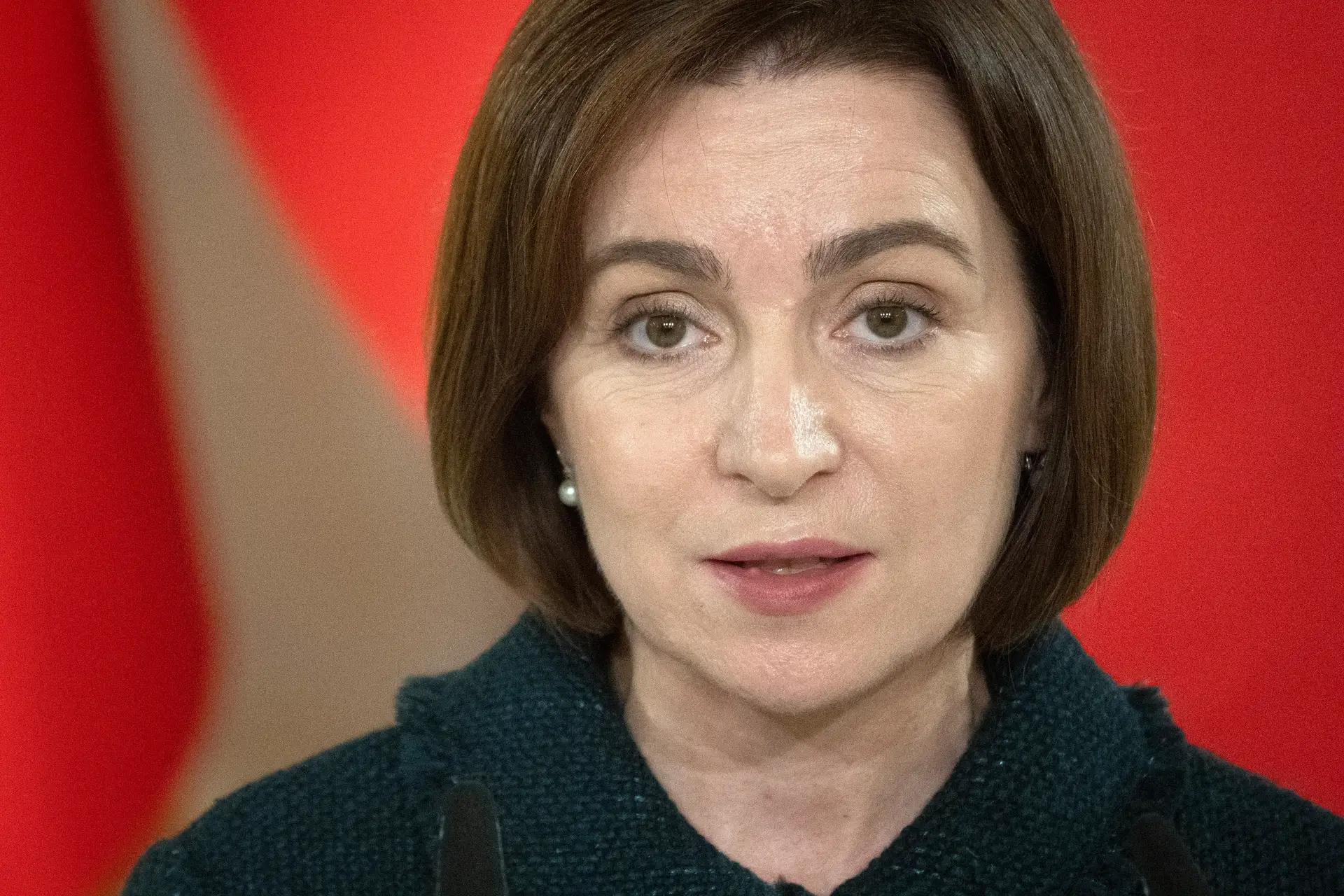 Presidente da Moldávia diz que decisão da UE abre "uma nova página na história do país"