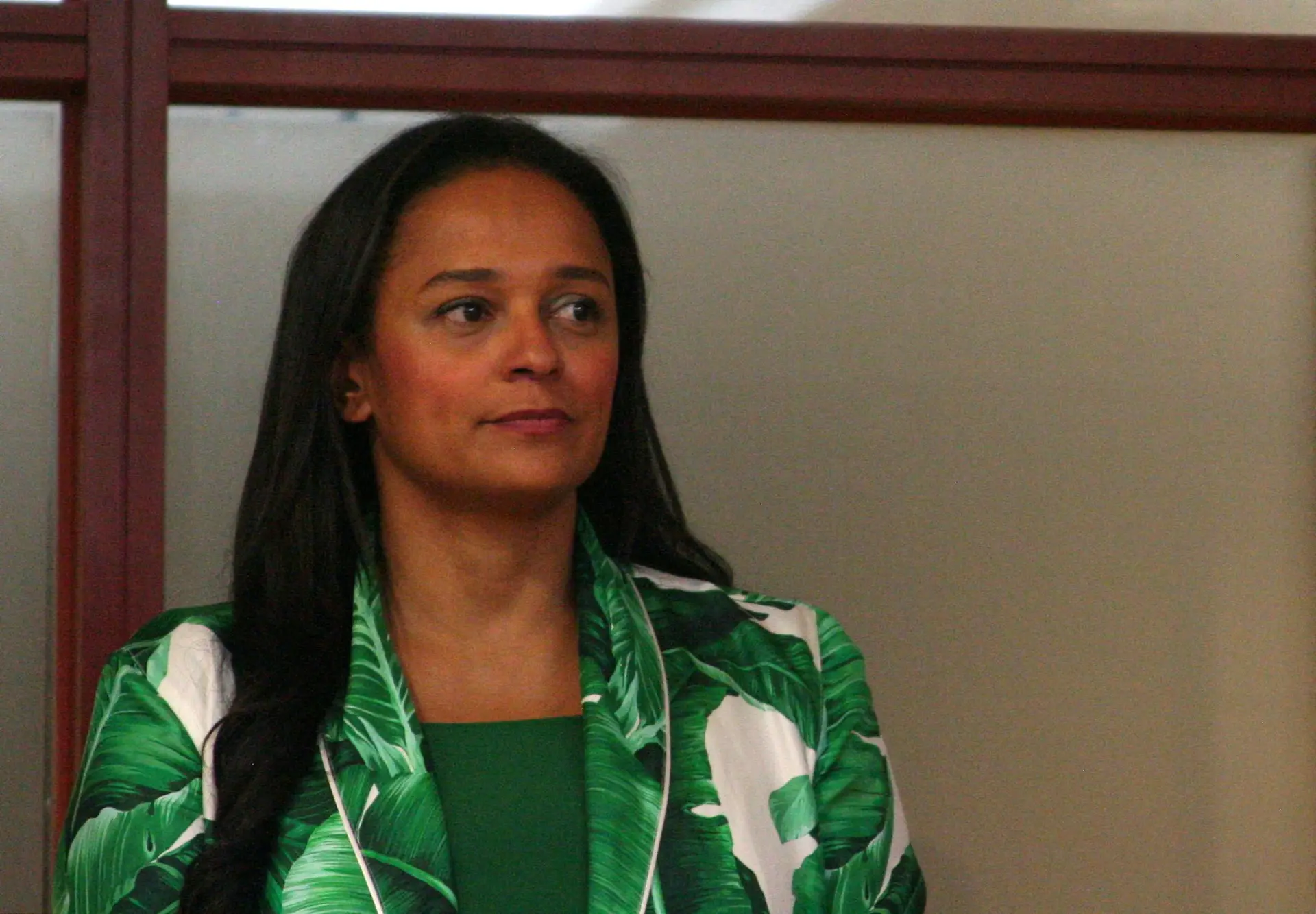 Isabel dos Santos insiste que sempre esteve localizável e que processo ...