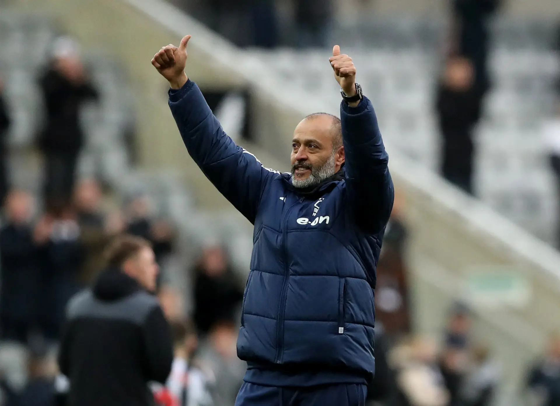 Nuno Espírito Santo vence pela primeira vez no regresso a Inglaterra 