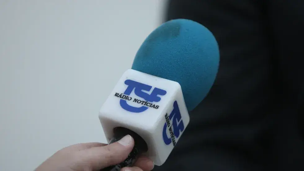 Trabalhadores da TSF questionam gestão e pedem acesso às contas da Global Media
