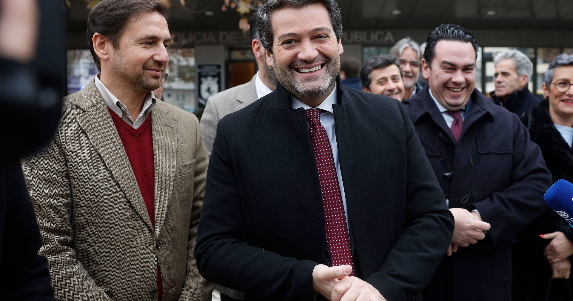 "É uma ameaça...": André Ventura responde a Pedro Nuno Santos