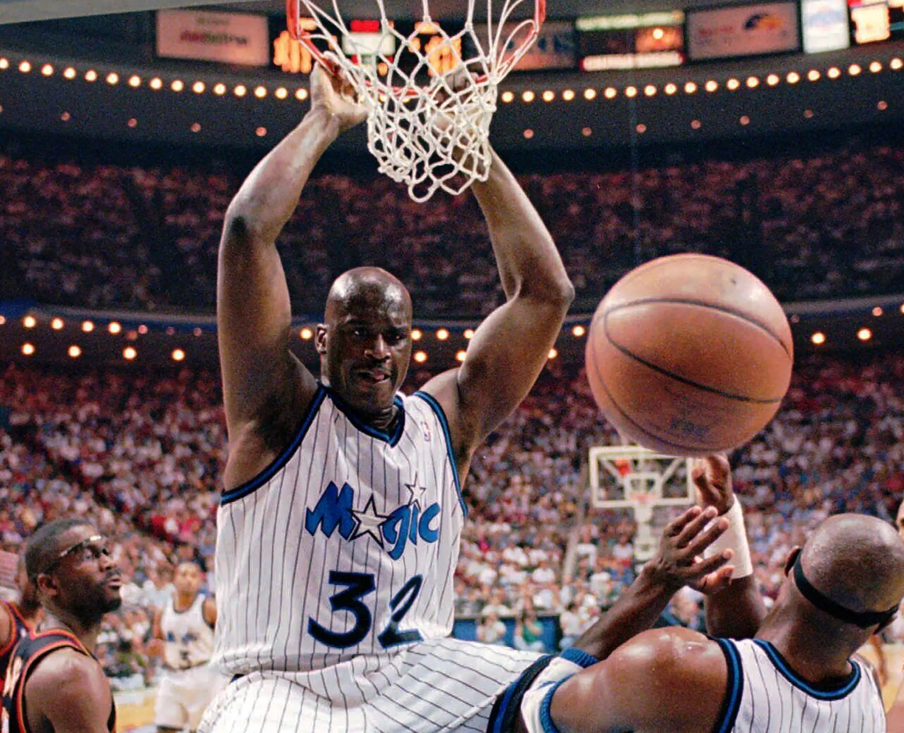 NBA: Orlando Magic retiram a camisola 32 em homenagem a Shaquille O'Neal