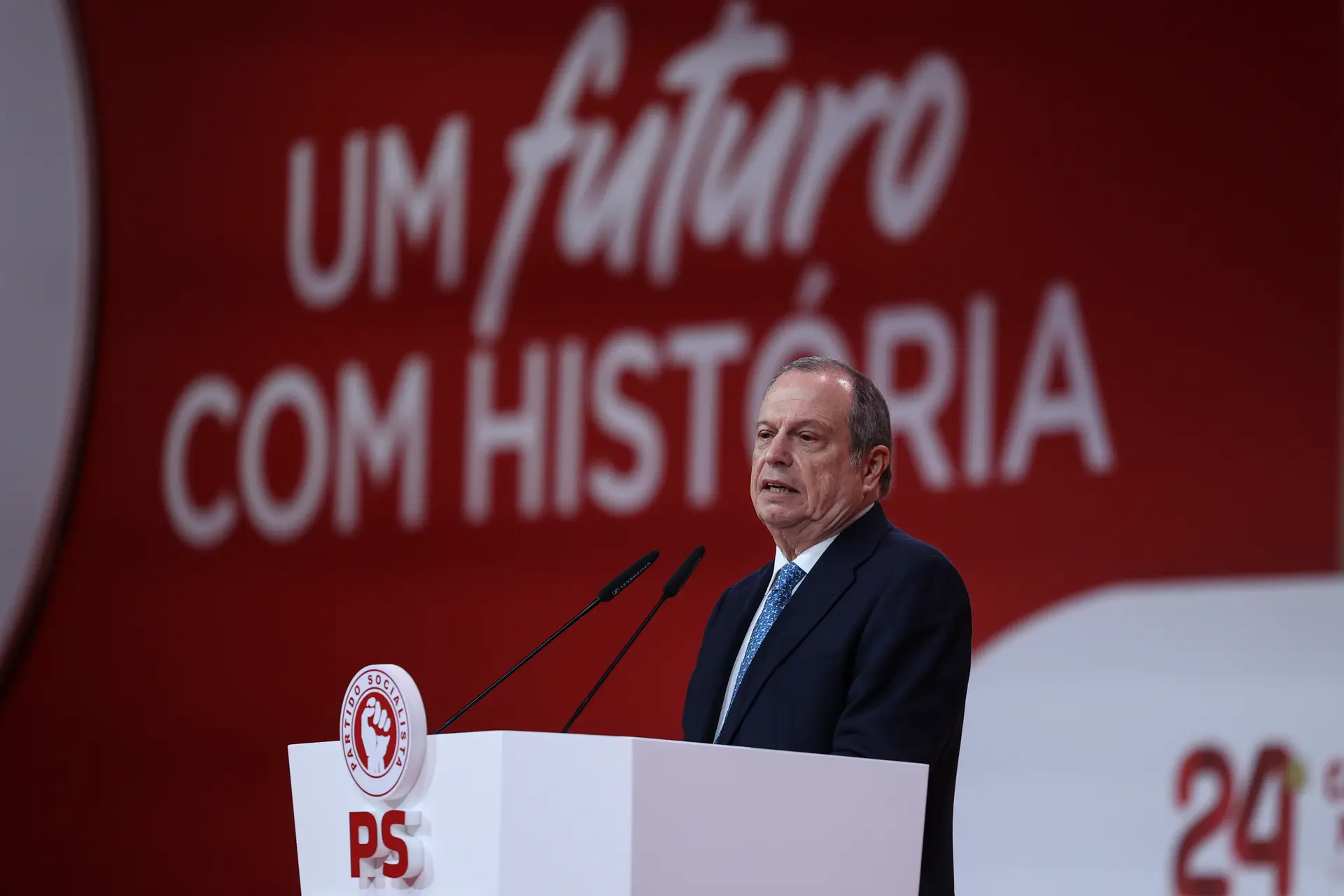 "PS deverá passar a terceiro maior partido": PS já assume derrota ainda votos da emigração estão a ser contados