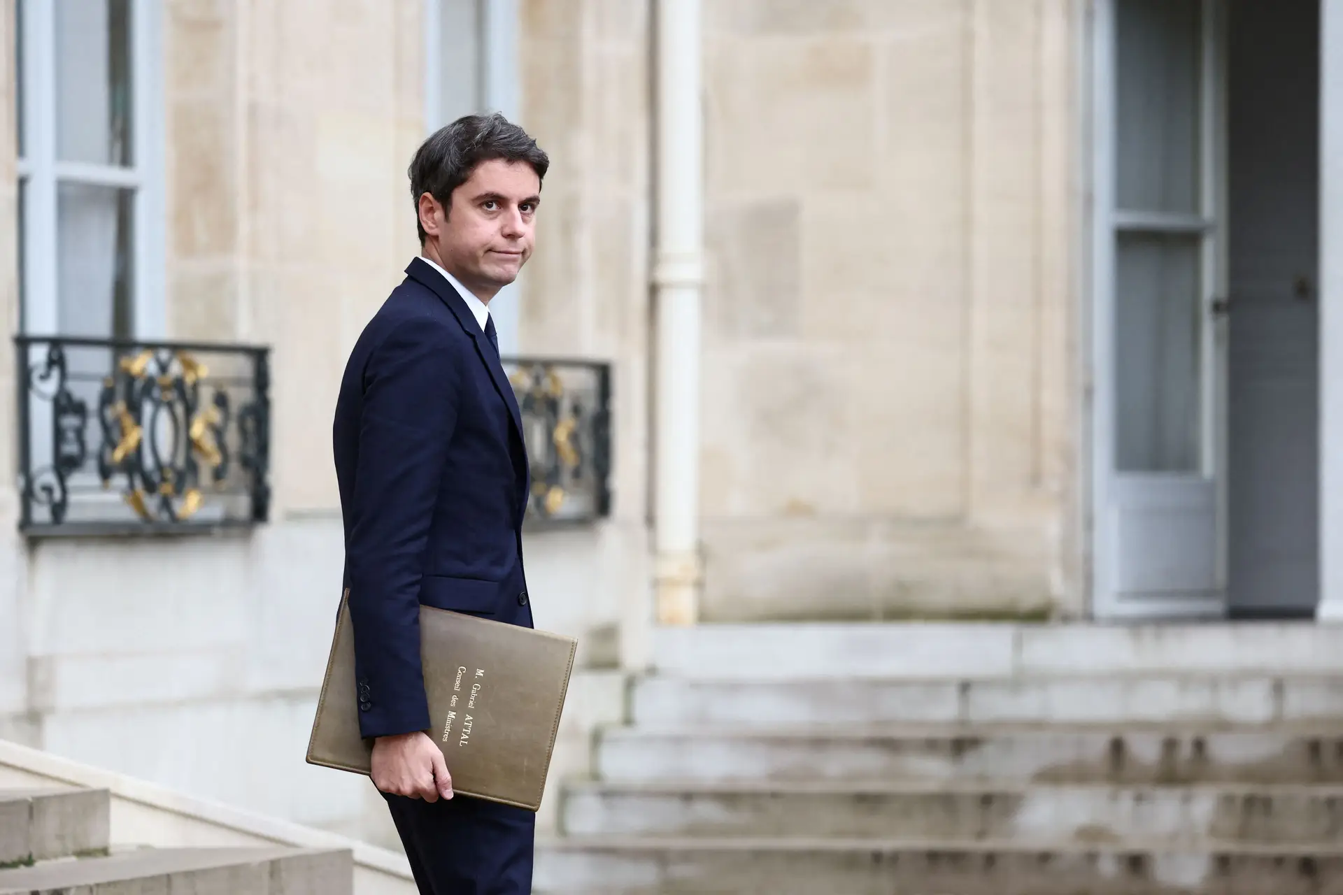 Gabriel Attal é o novo primeiro-ministro de França