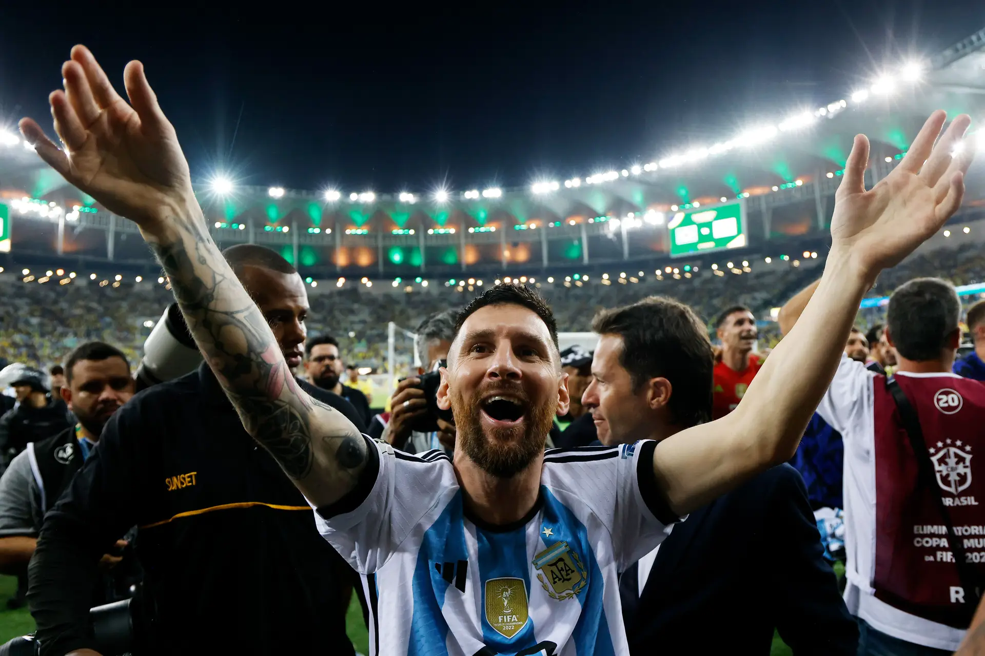  Messi e Haaland acabaram empatados mas voto dos capitães deu o prémio ao argentino