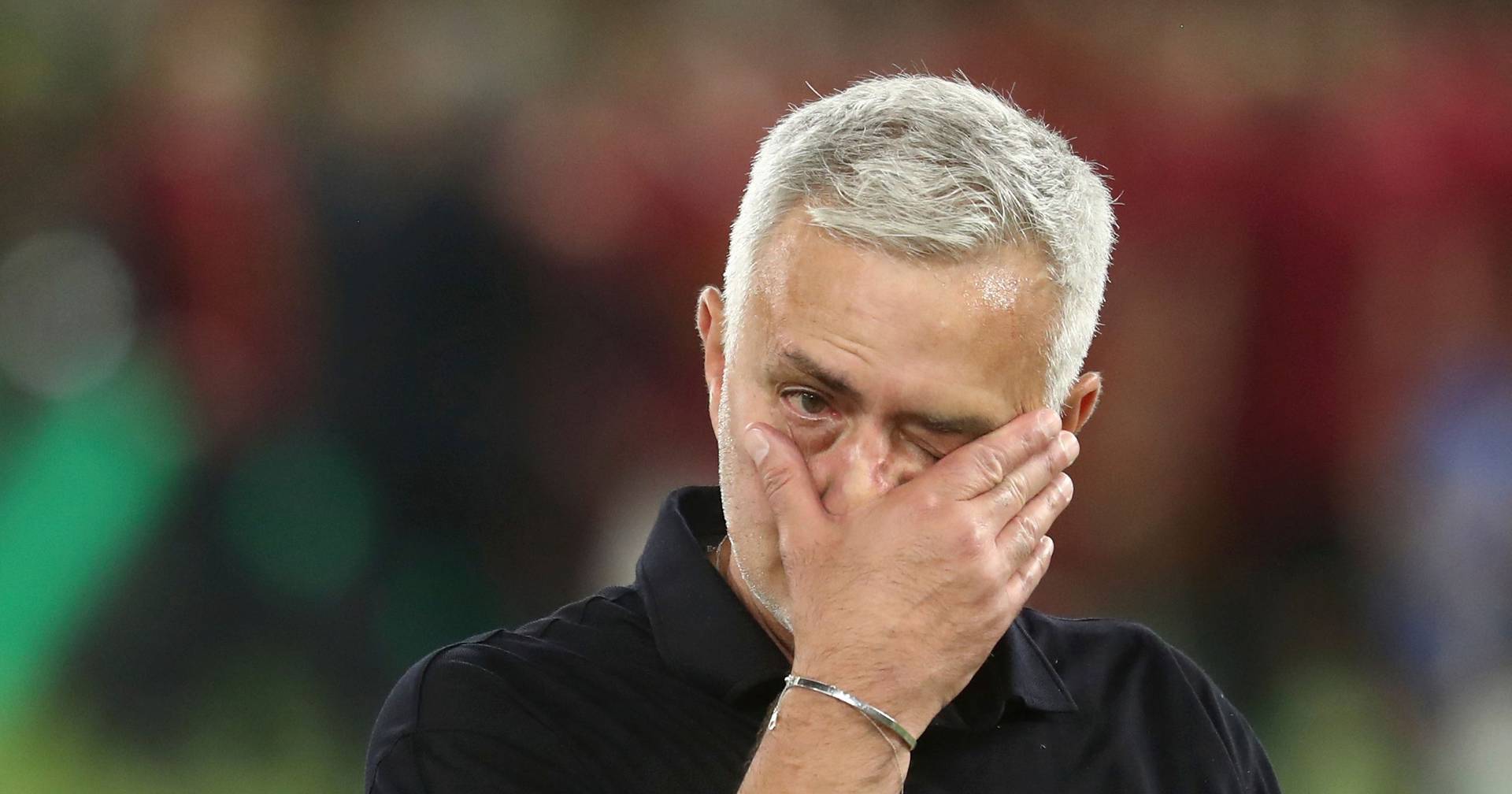 "Suor, sangue, lágrimas...", José Mourinho despede-se da Roma