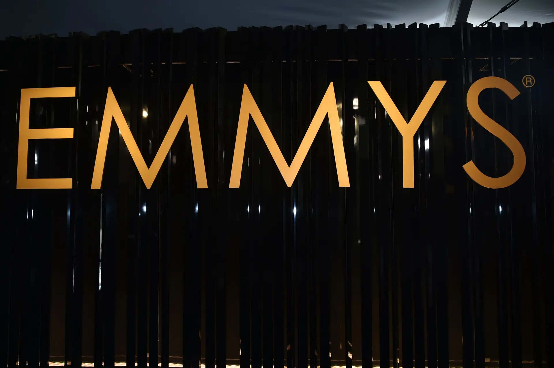 Emmys: vencedores destacam direitos da comunidade LGBTQIA+ e desigualdade racial