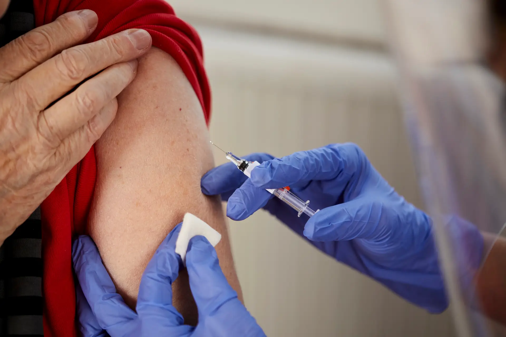 Enfermeiros alertam para a falta de vacinas do PNV nos centros de saúde
