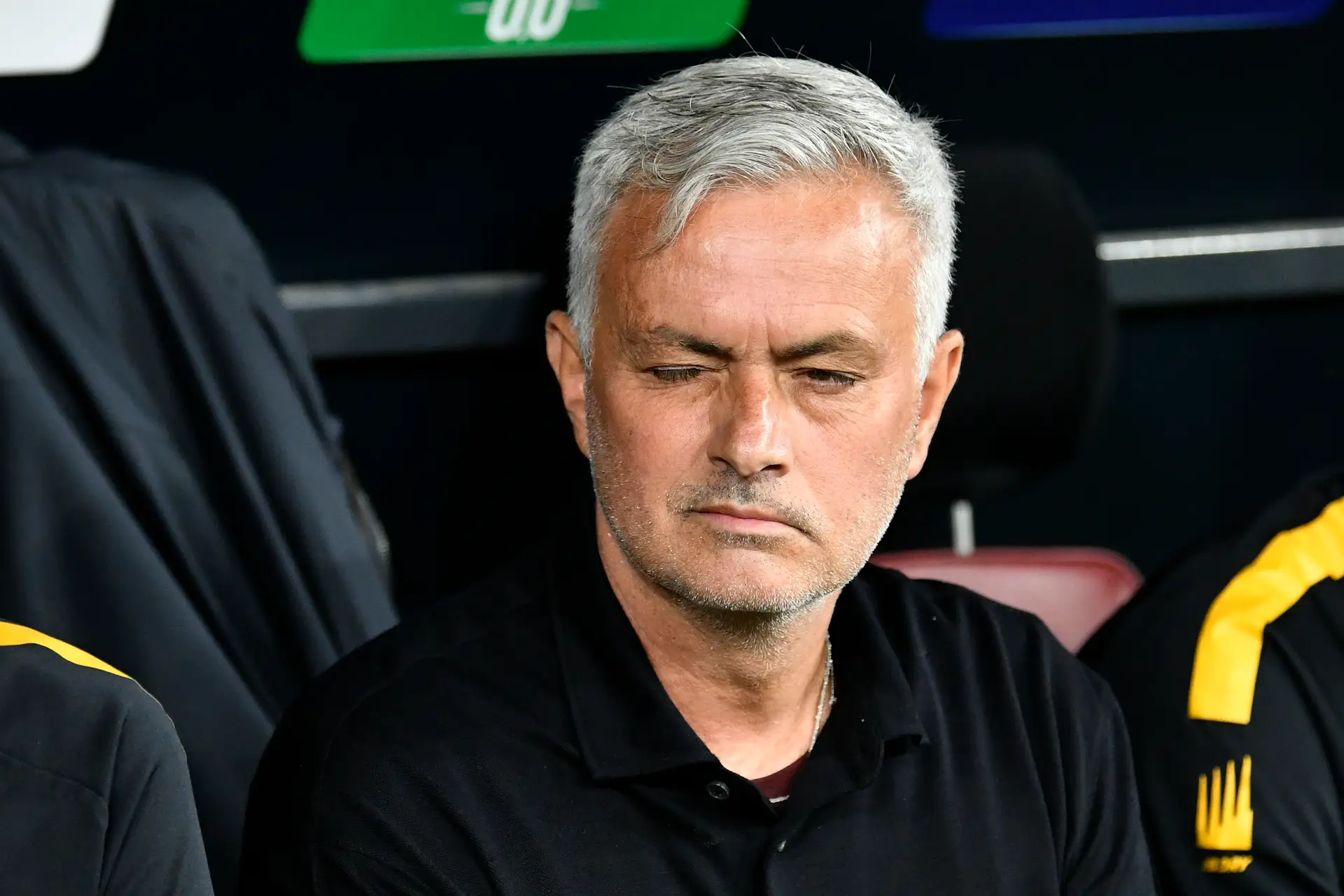 Fechado por via Zoom: Mourinho próximo de treinar o Al Shabab, da Arábia Saudita