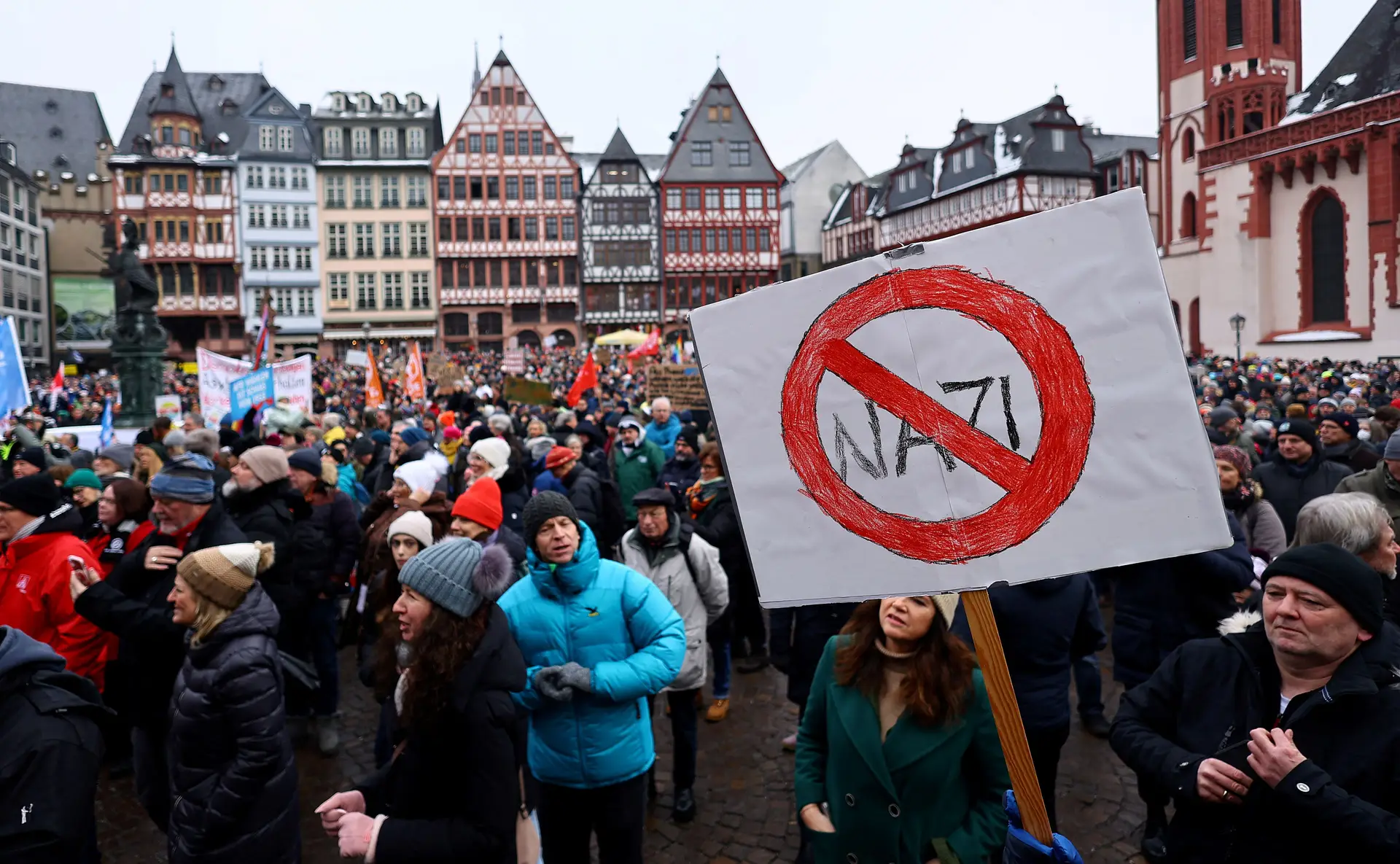 Subida da AfD confronta Alemanha com sombras do passado nazi e fraturas sociais