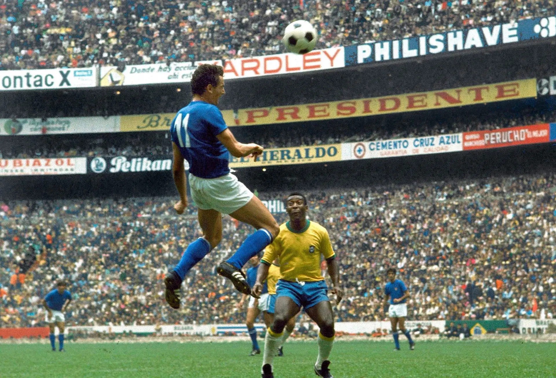 Futebol italiano de luto: morreu 'Gigi' Riva, o maior goleador da "Azzurra"