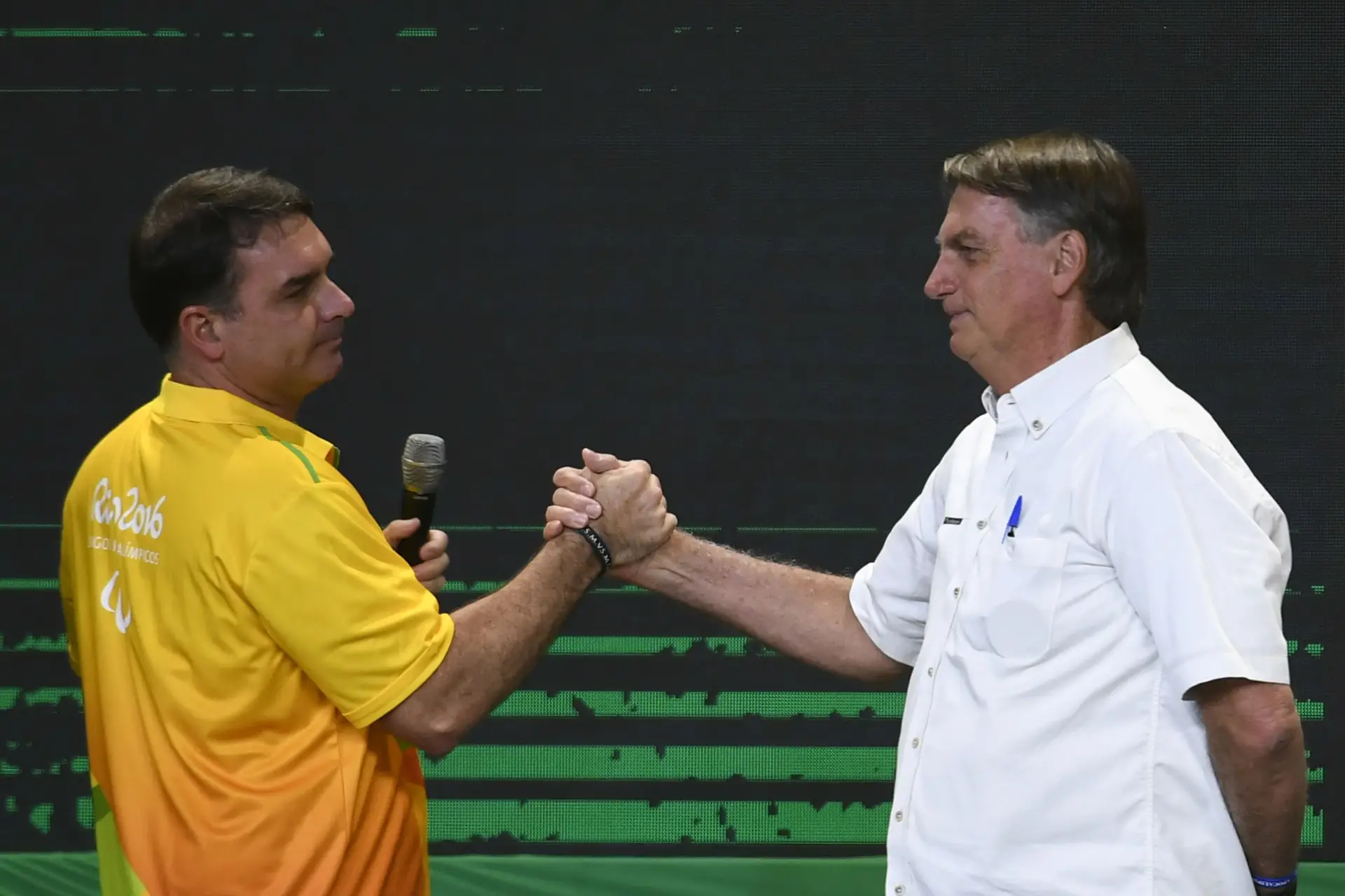 Flávio Bolsonaro e o pai, Jair Bolsonaro