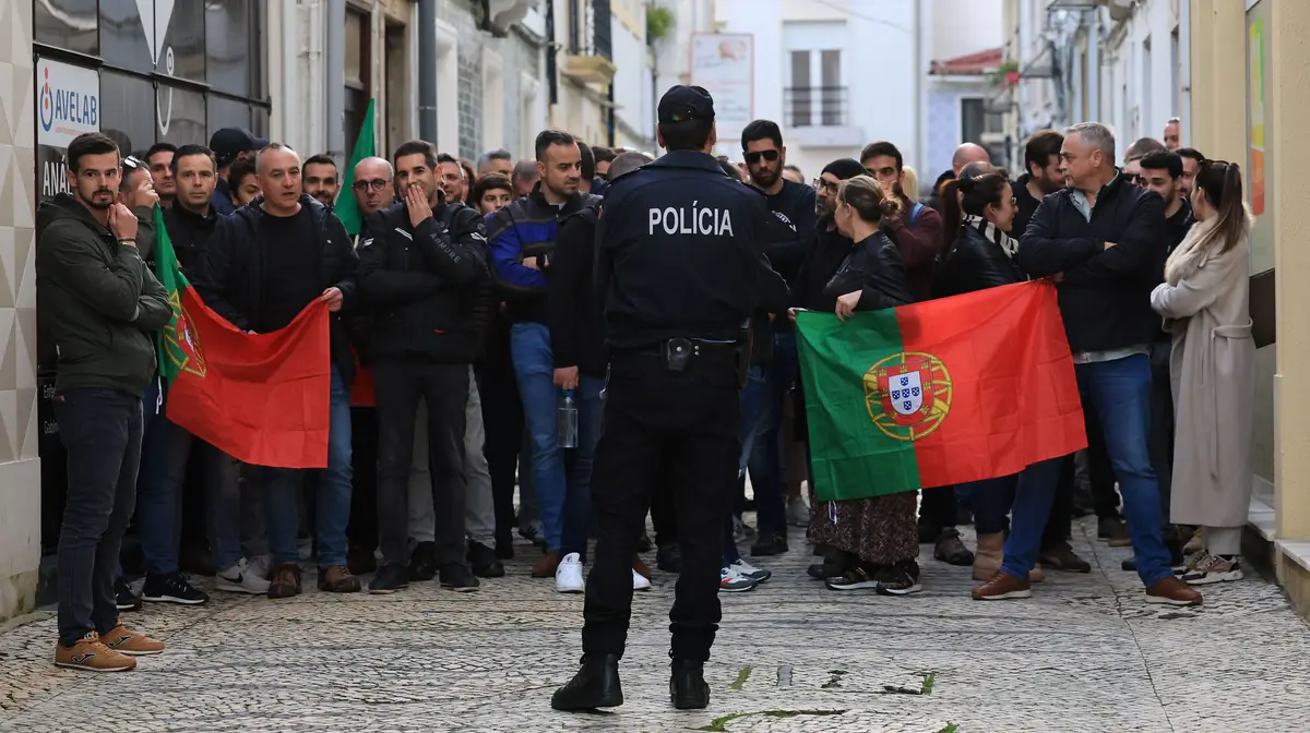 Forças policiais em protestos em Aveiro