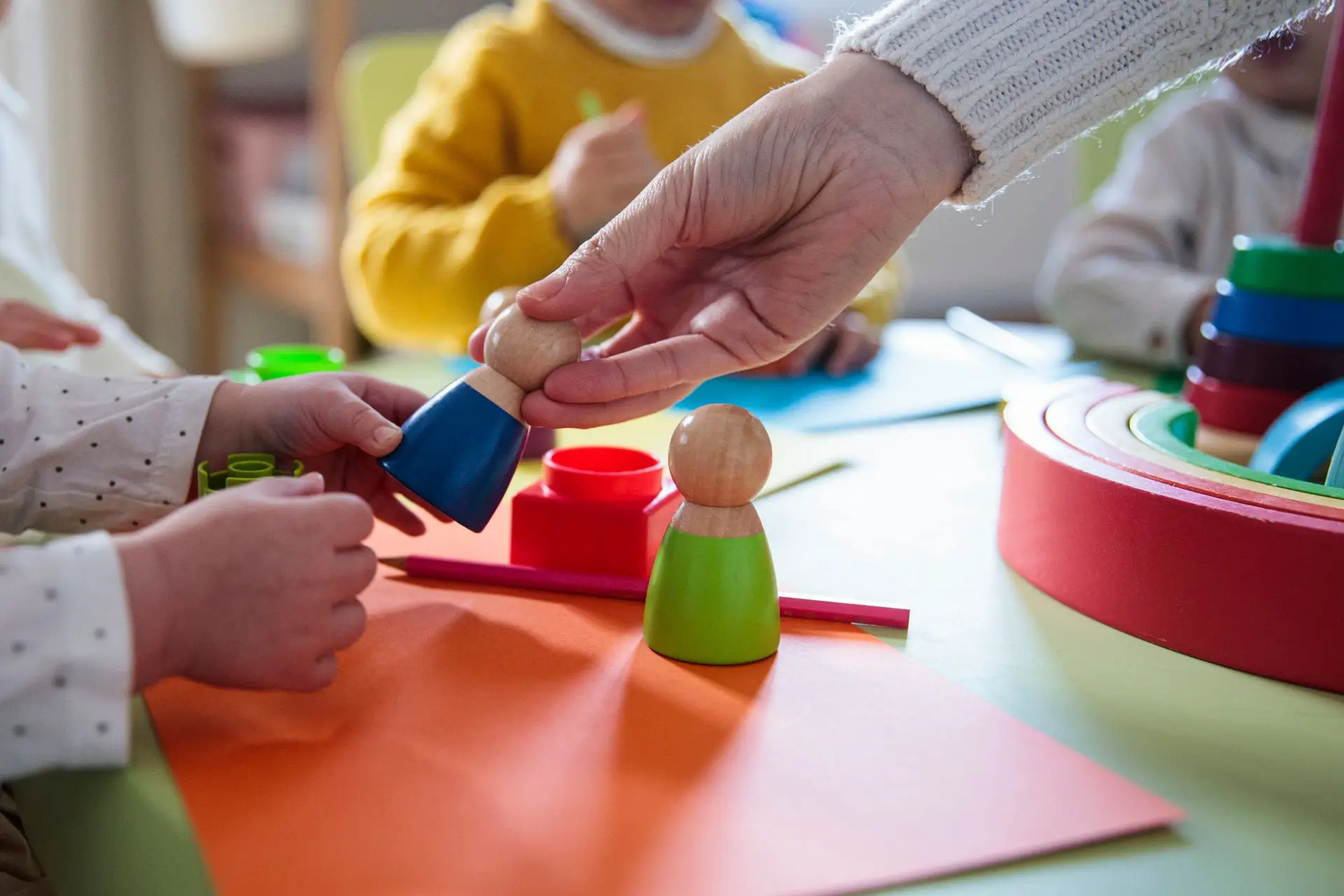 Crianças do 'Creche Feliz' sem vaga no pré-escolar vão poder continuar na creche