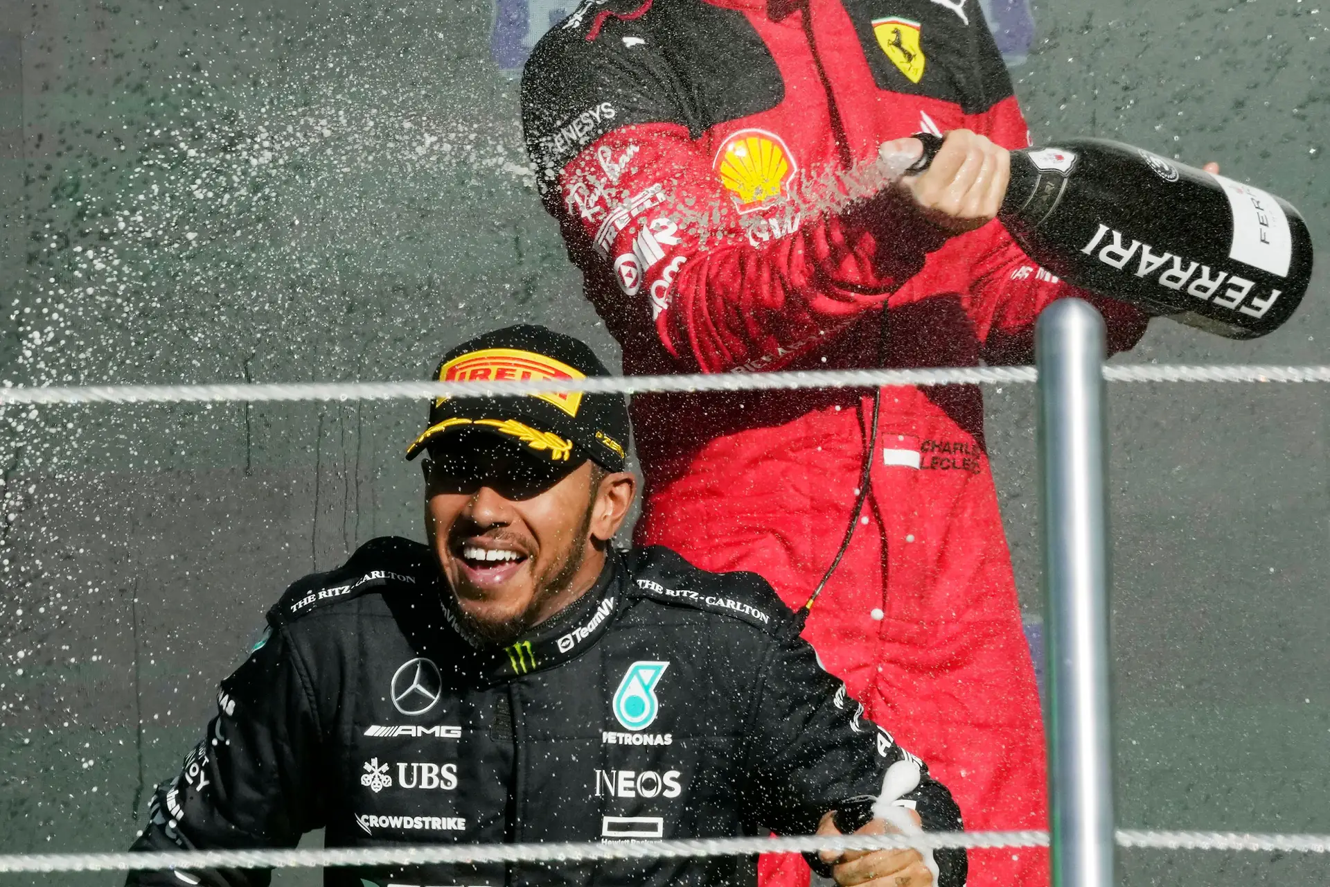 Oficial: Lewis Hamilton deixa Mercedes e junta-se à Ferrari em 2025